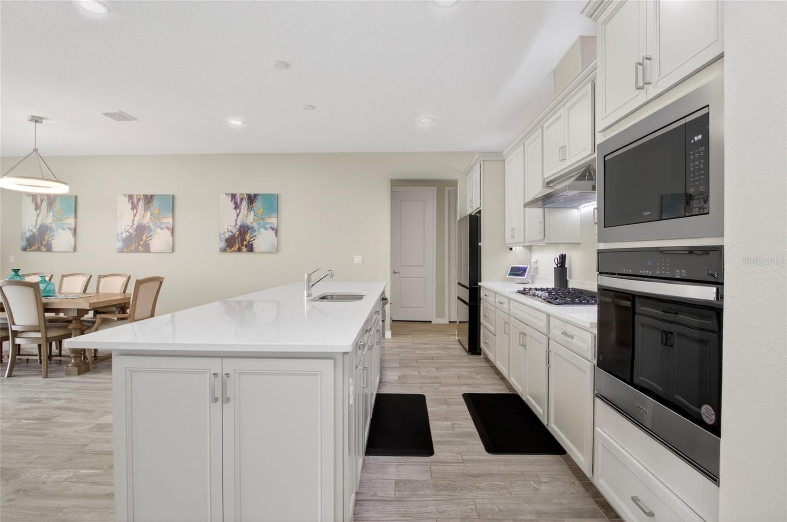 Image 11 of 53 For 15954 Winding Bluff Drive