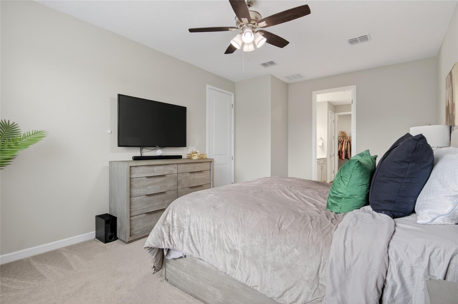 Image 17 of 53 For 15954 Winding Bluff Drive