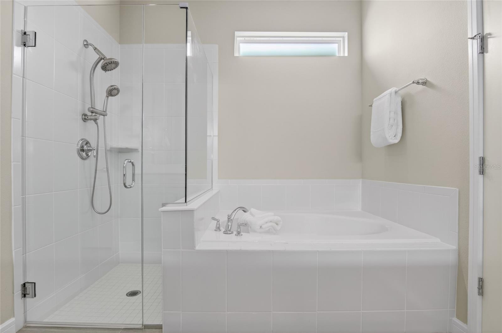 Image 19 of 53 For 15954 Winding Bluff Drive