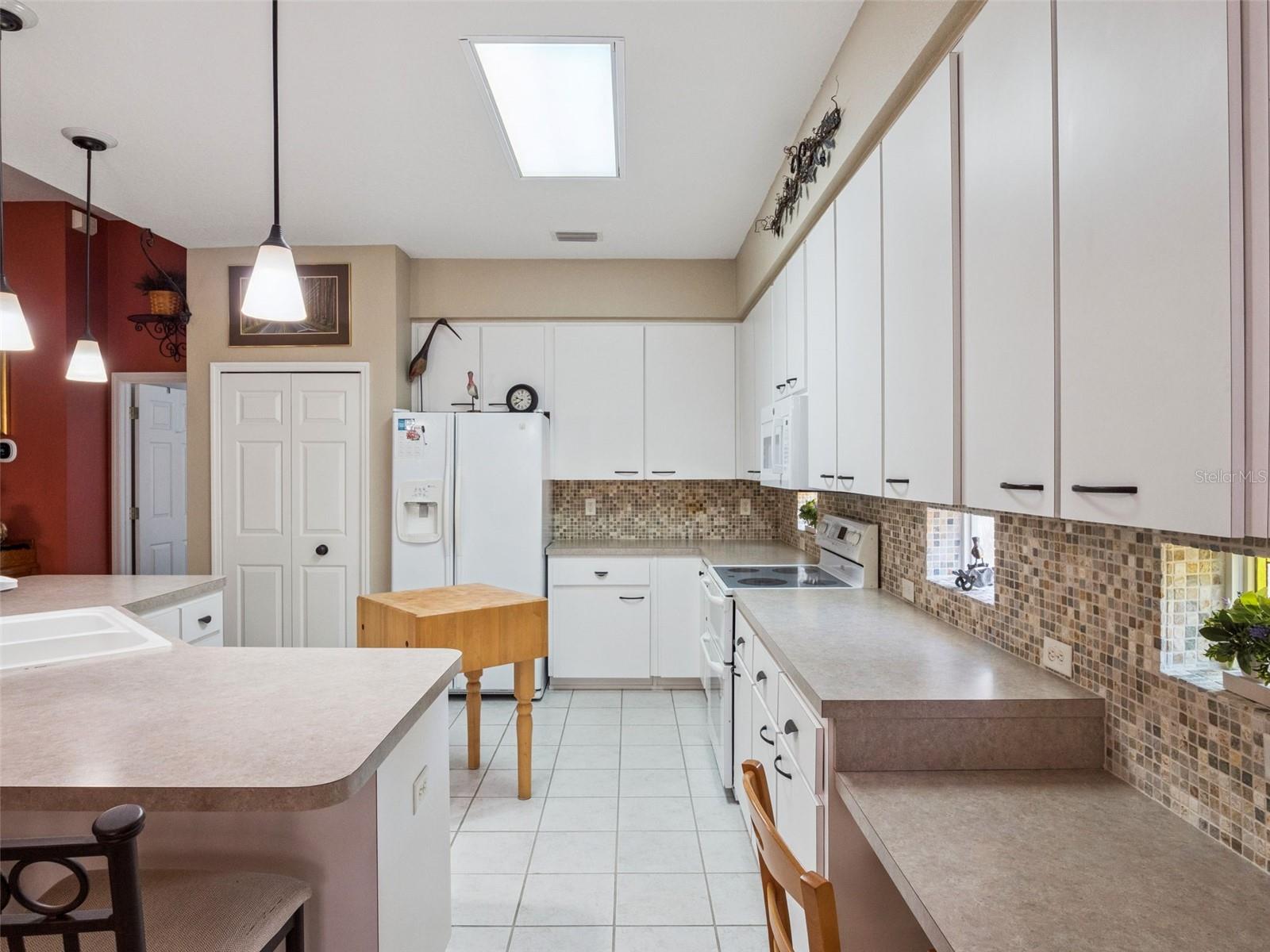 Image 4 of 64 For 6100 Prince Frederick Court