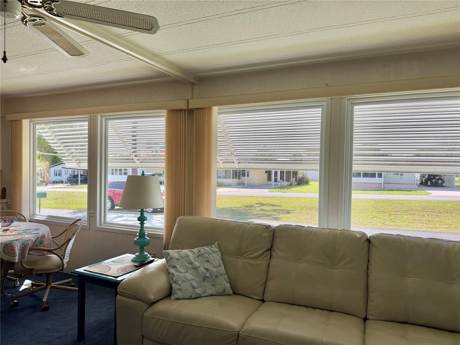 Image 11 of 63 For 408 Palo Verde Drive