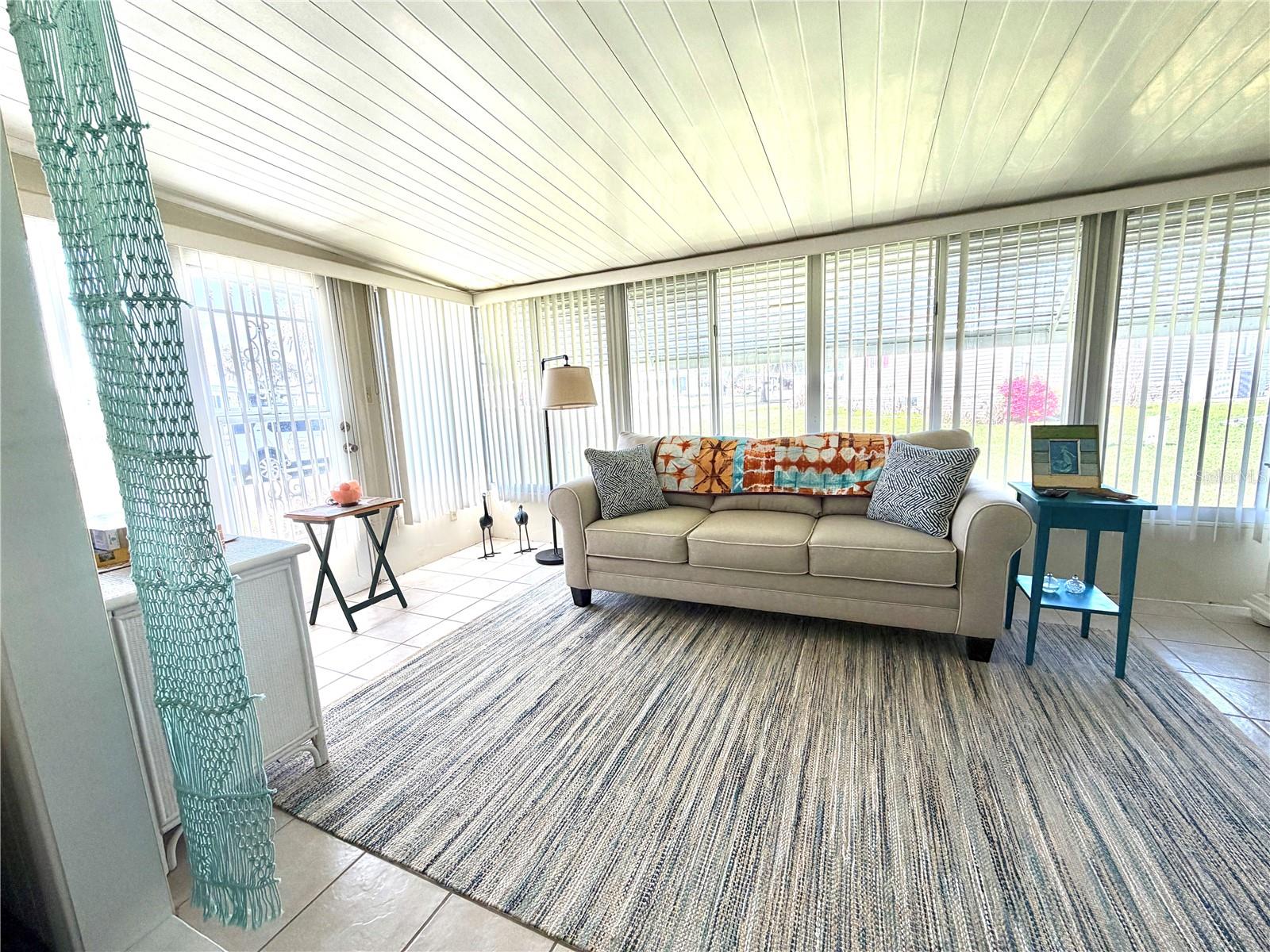 Image 13 of 63 For 408 Palo Verde Drive