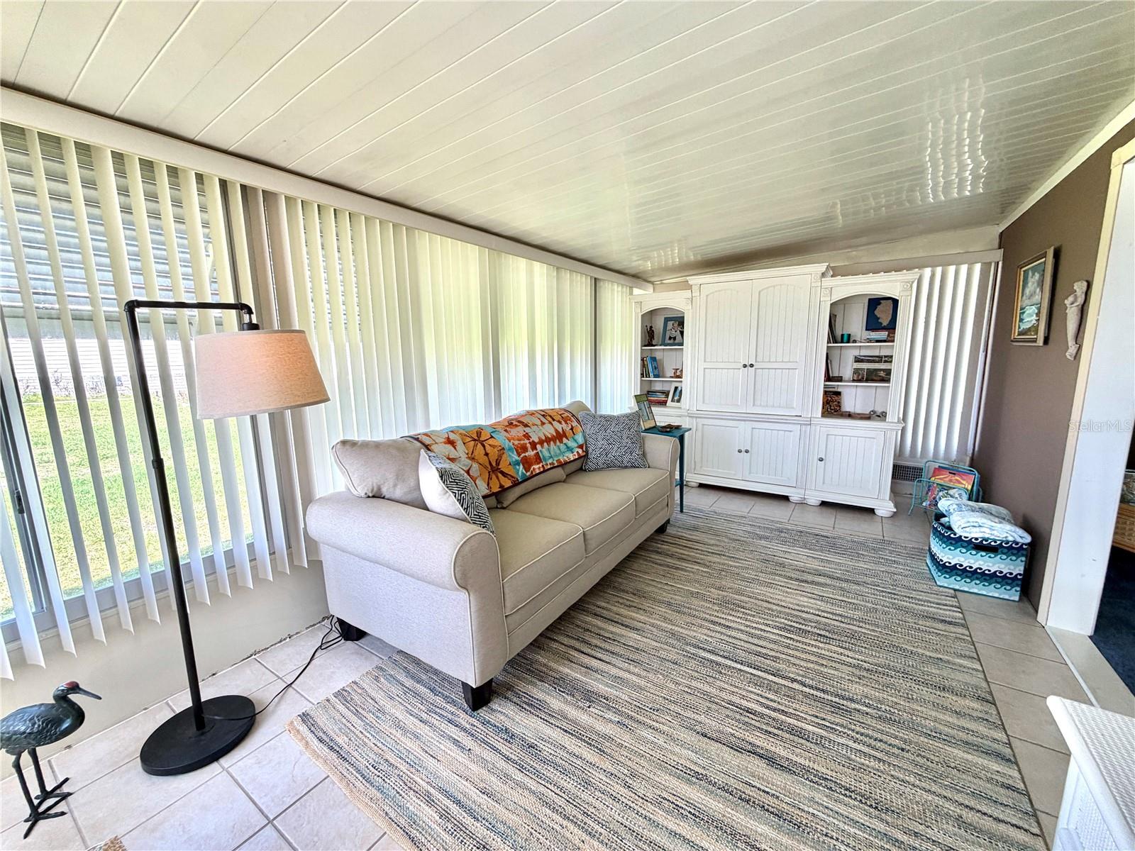 Image 15 of 63 For 408 Palo Verde Drive