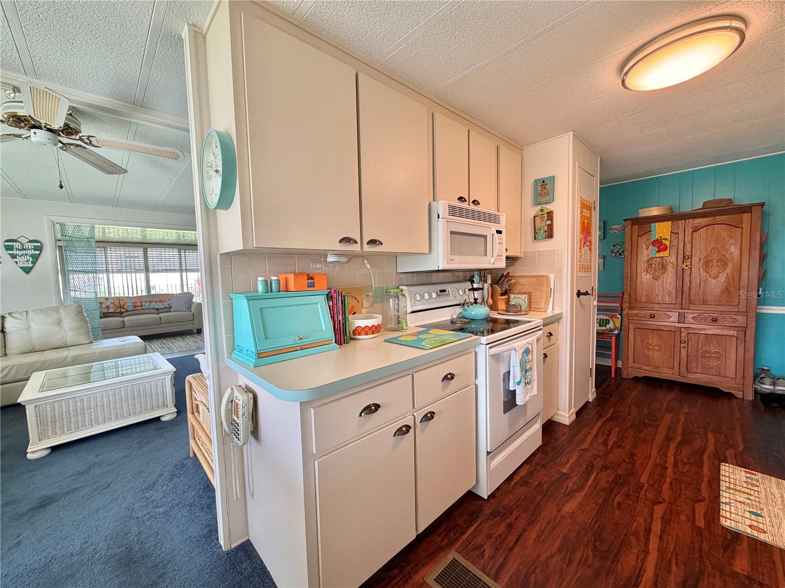 Image 23 of 63 For 408 Palo Verde Drive