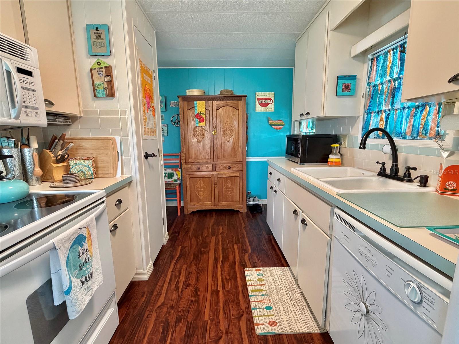 Image 24 of 63 For 408 Palo Verde Drive