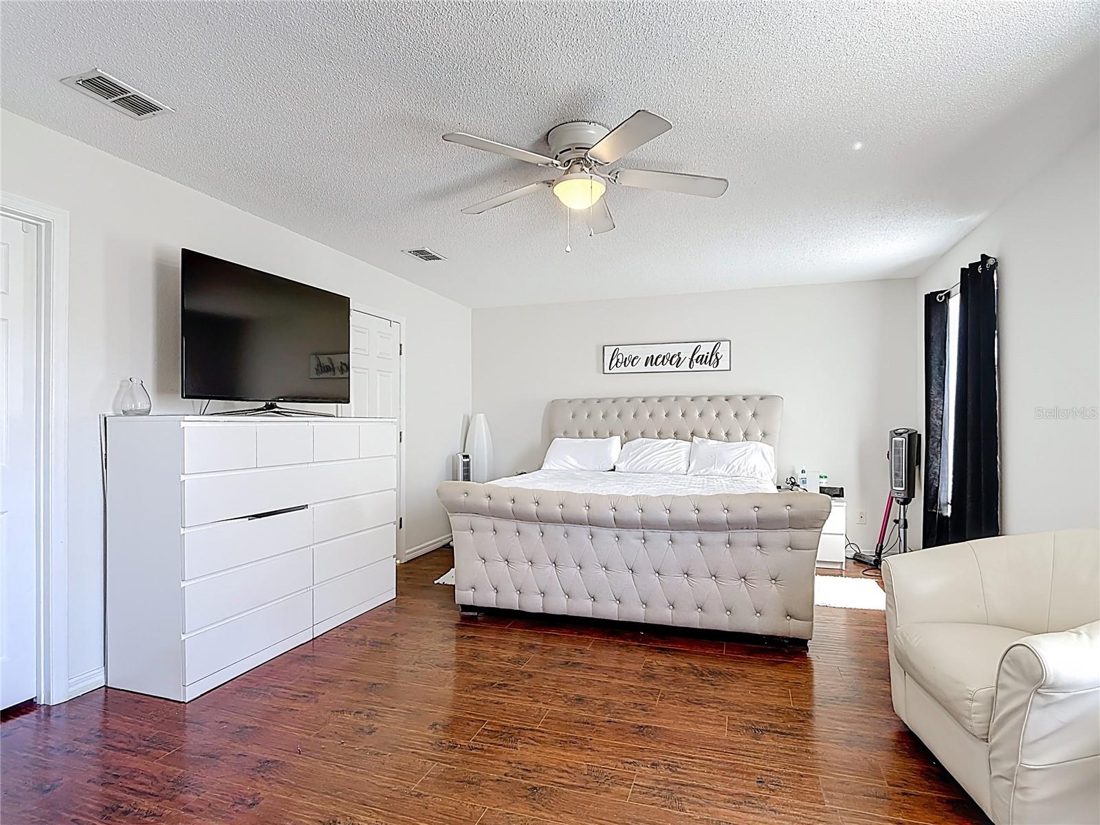 Image 13 of 29 For 459 Ballyshannon Drive