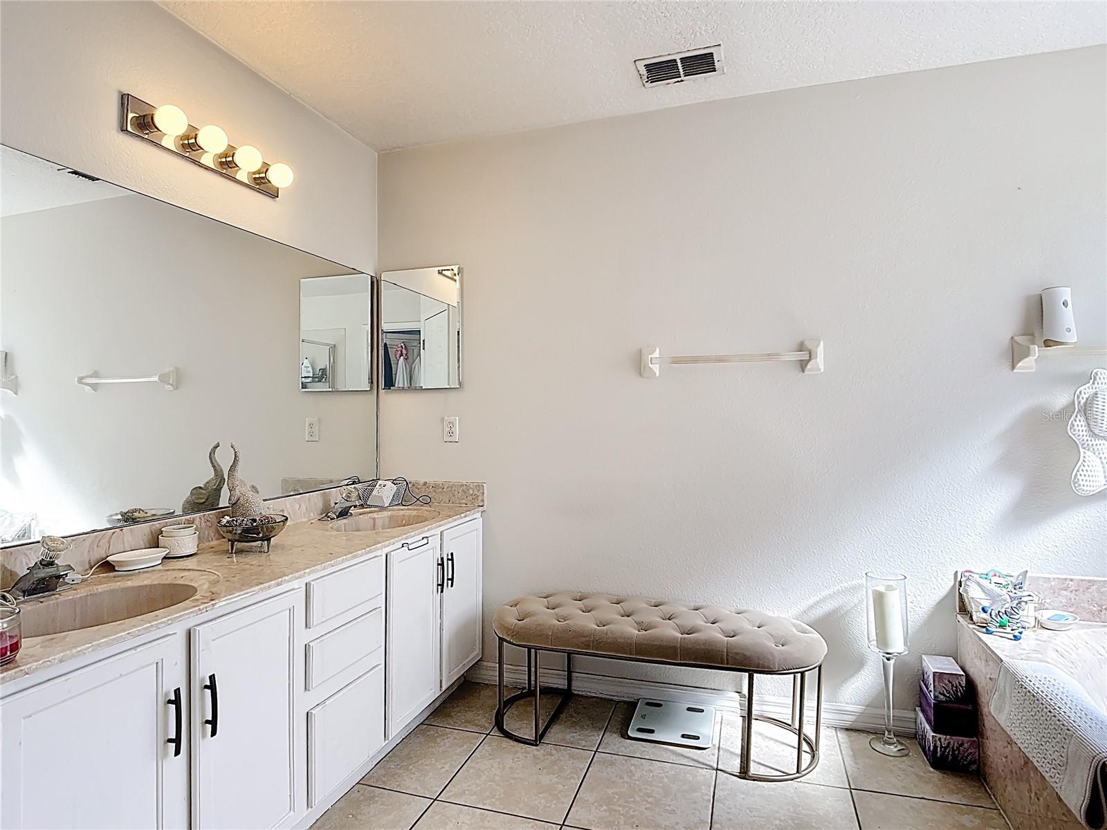 Image 14 of 29 For 459 Ballyshannon Drive