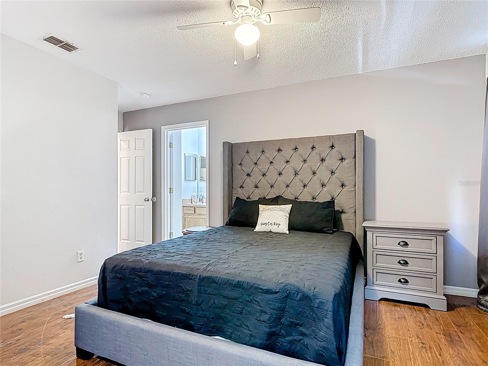 Image 21 of 29 For 459 Ballyshannon Drive