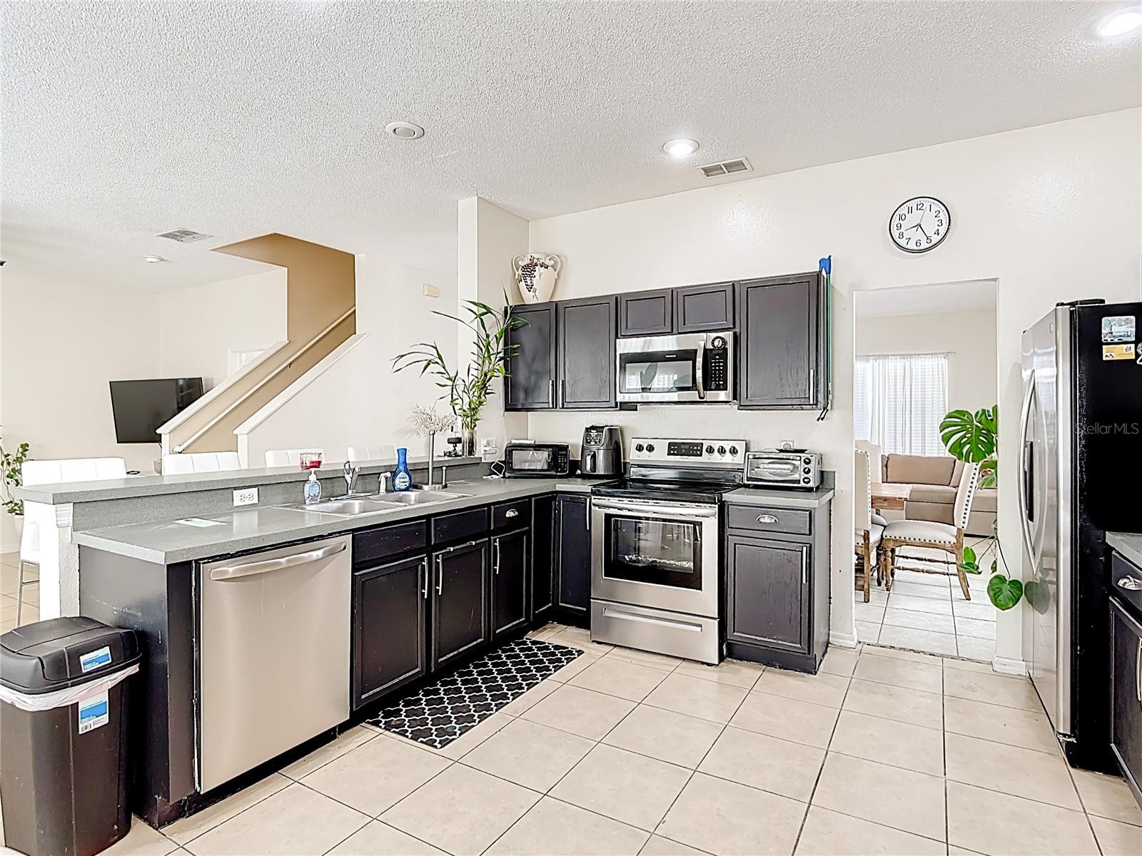 Image 7 of 29 For 459 Ballyshannon Drive