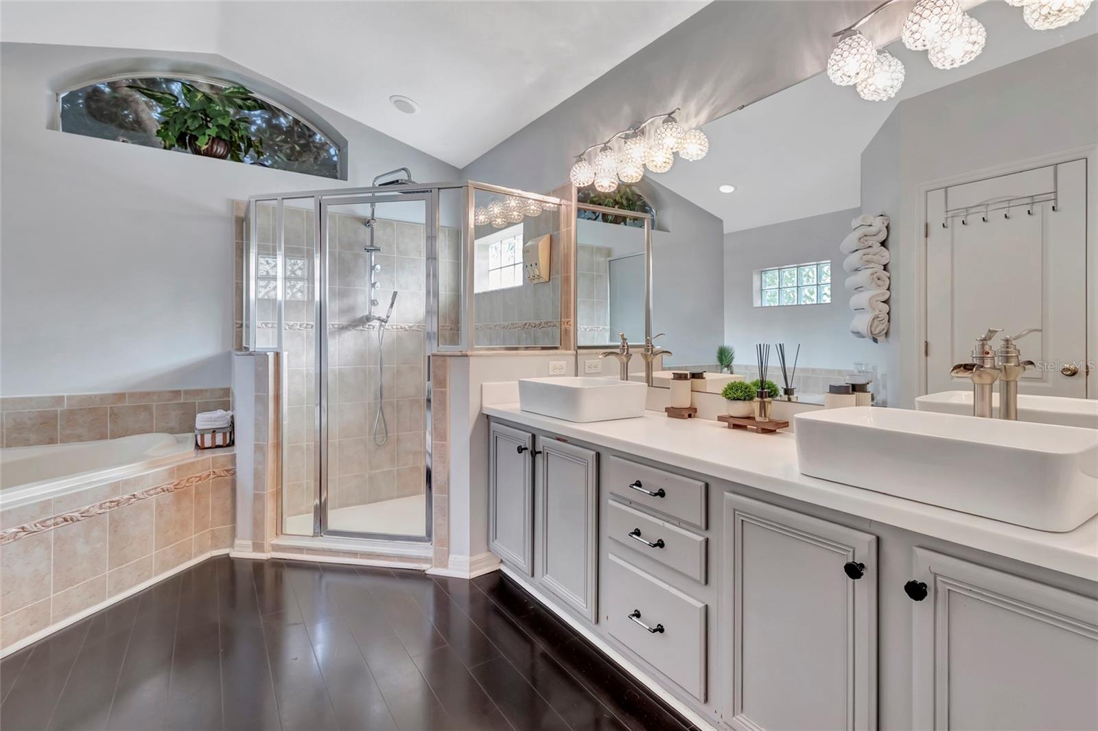 Image 24 of 55 For 10446 Jardim De Largo Street