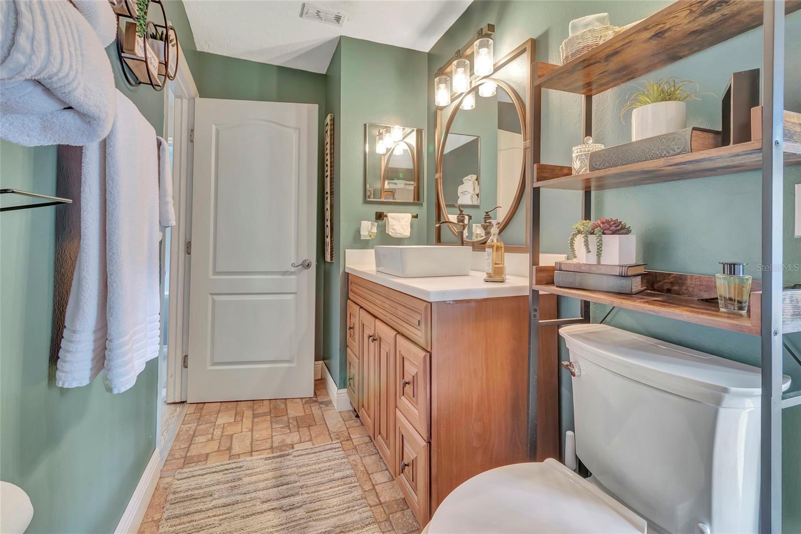 Image 30 of 55 For 10446 Jardim De Largo Street