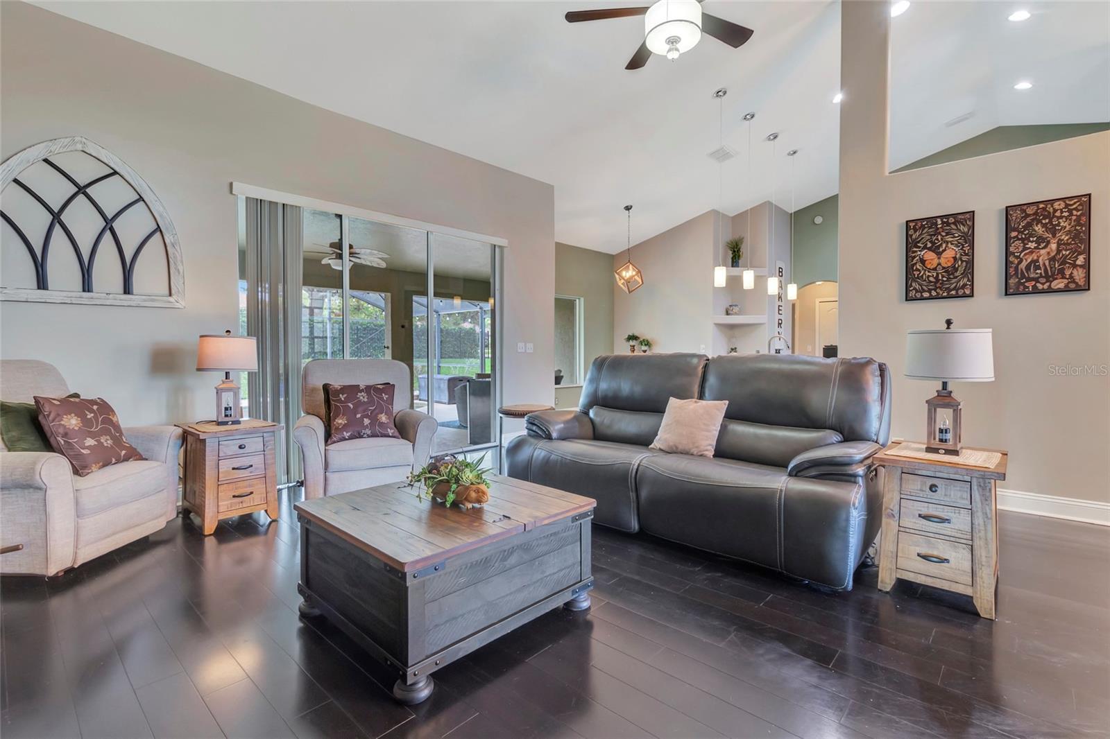 Image 7 of 55 For 10446 Jardim De Largo Street