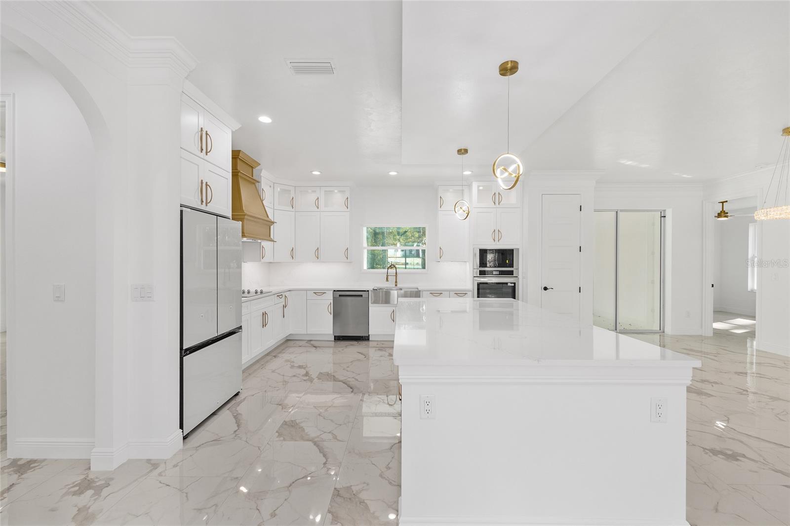 Image 10 of 42 For 12992 64th Lane