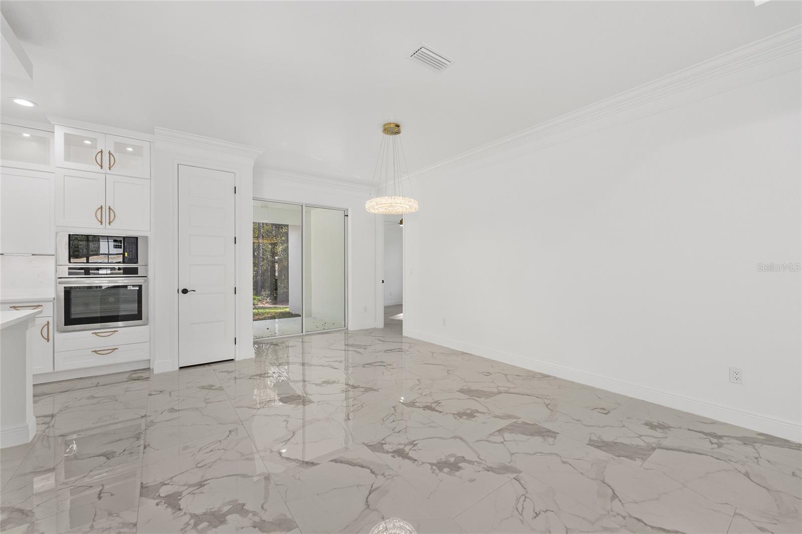 Image 14 of 42 For 12992 64th Lane