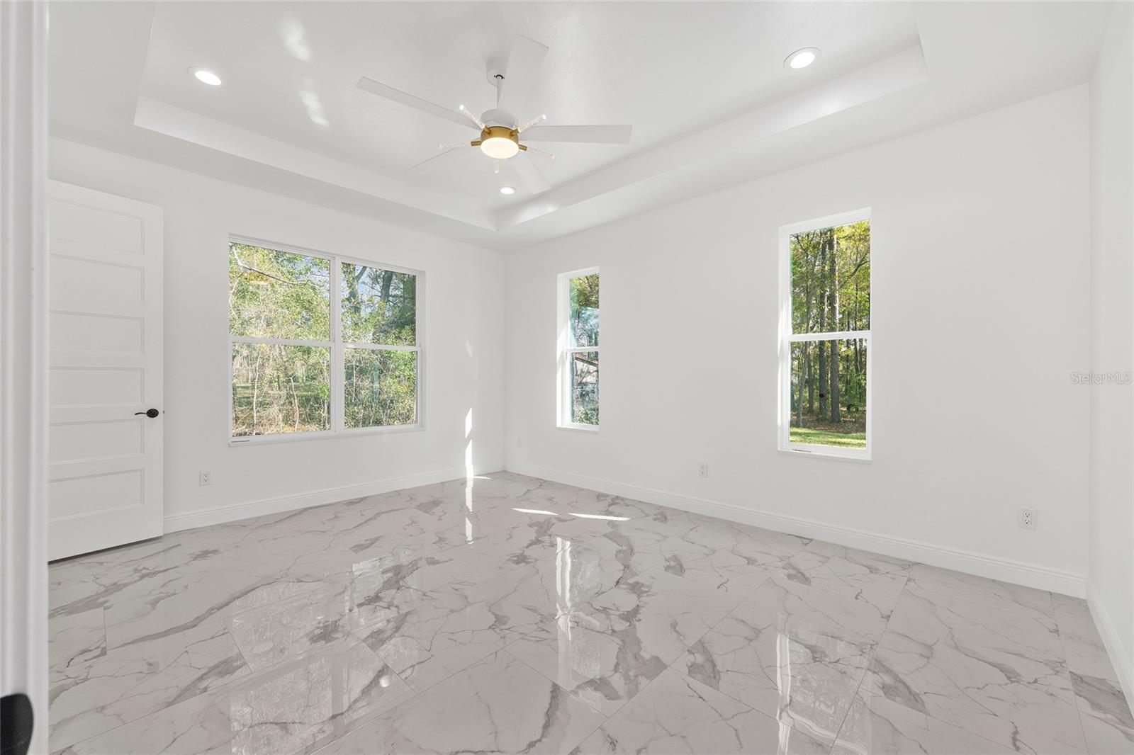 Image 21 of 42 For 12992 64th Lane