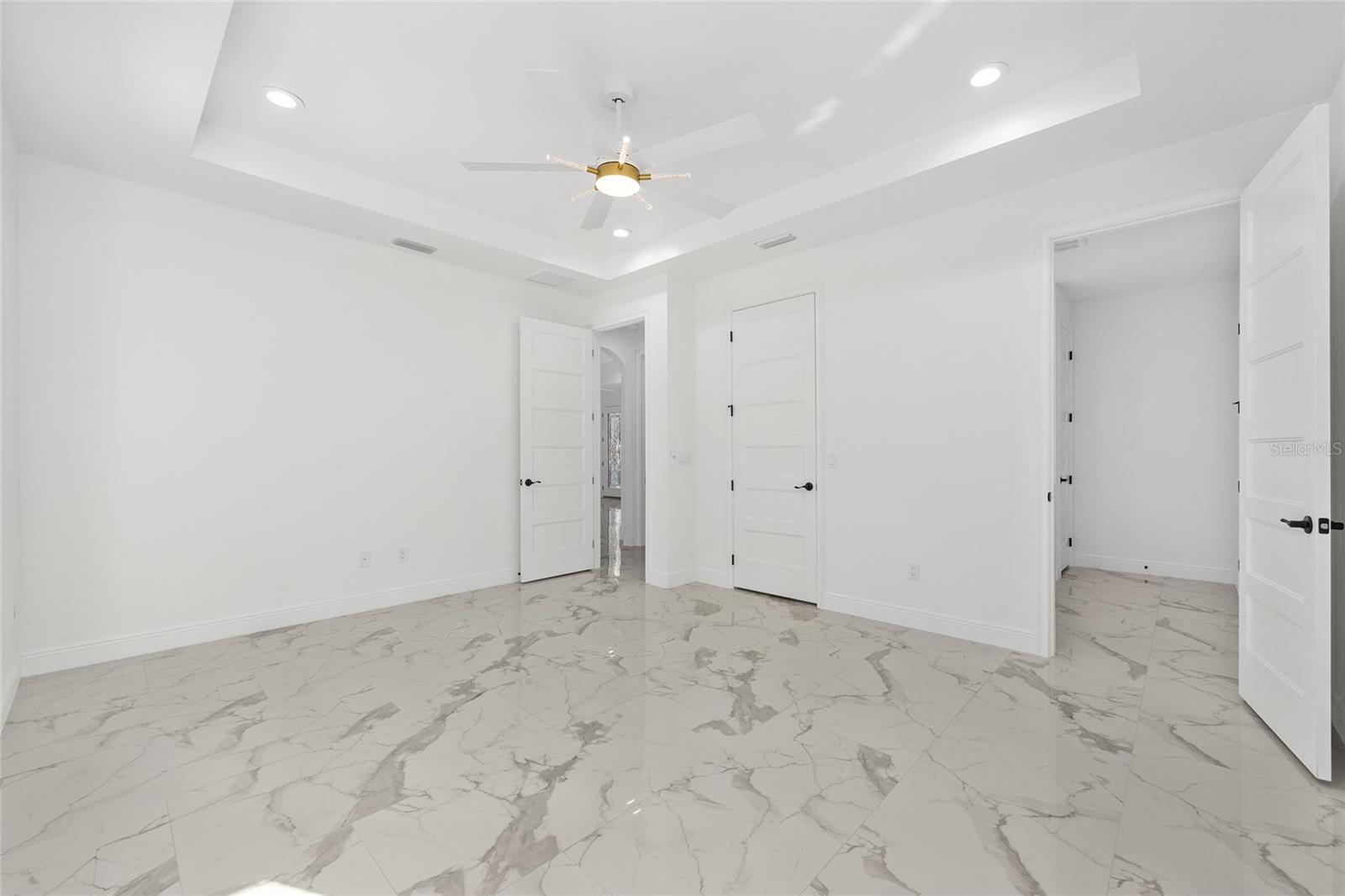 Image 22 of 42 For 12992 64th Lane