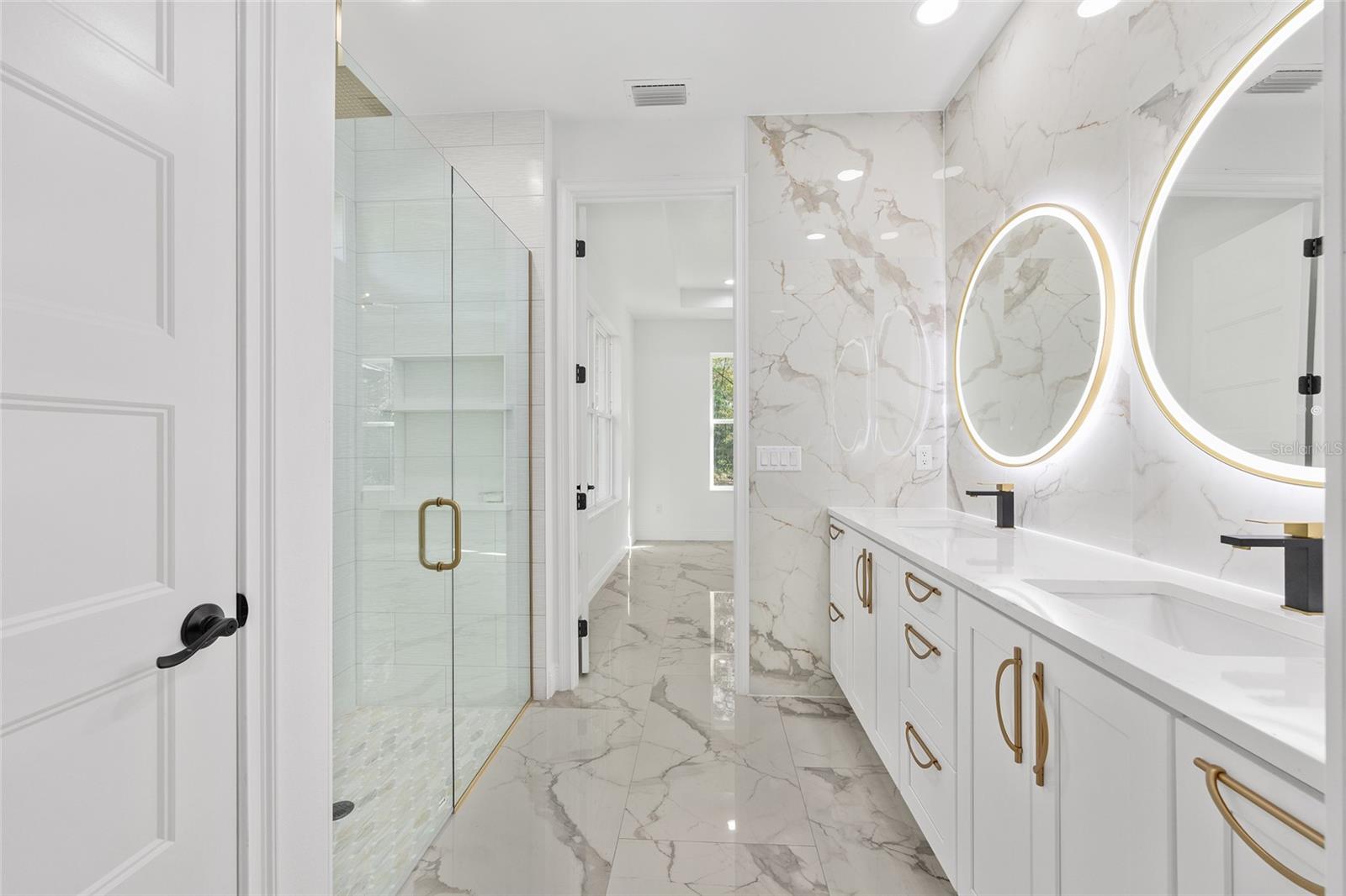 Image 24 of 42 For 12992 64th Lane