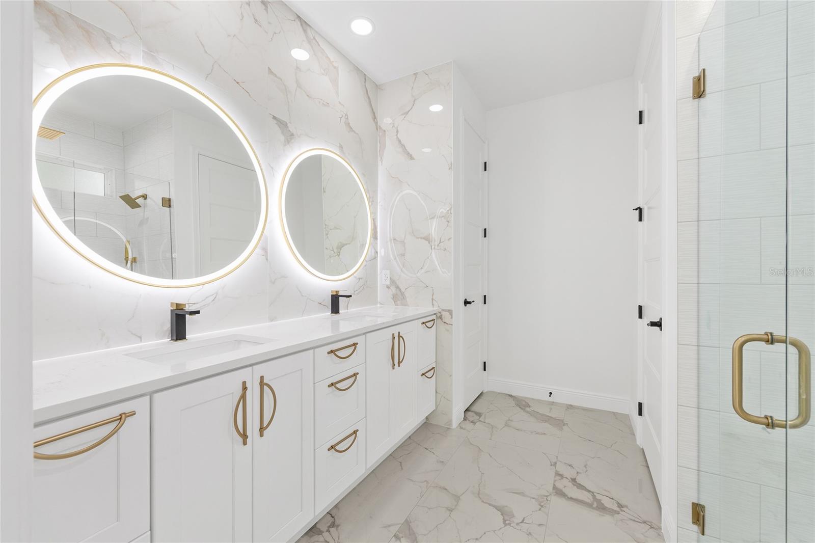 Image 25 of 42 For 12992 64th Lane