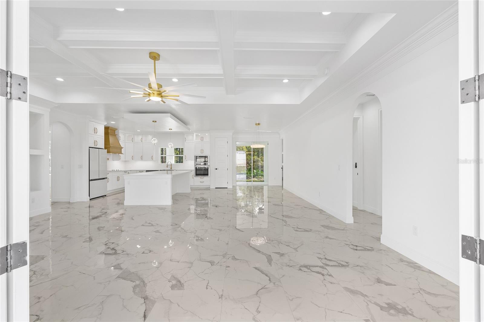 Image 6 of 42 For 12992 64th Lane