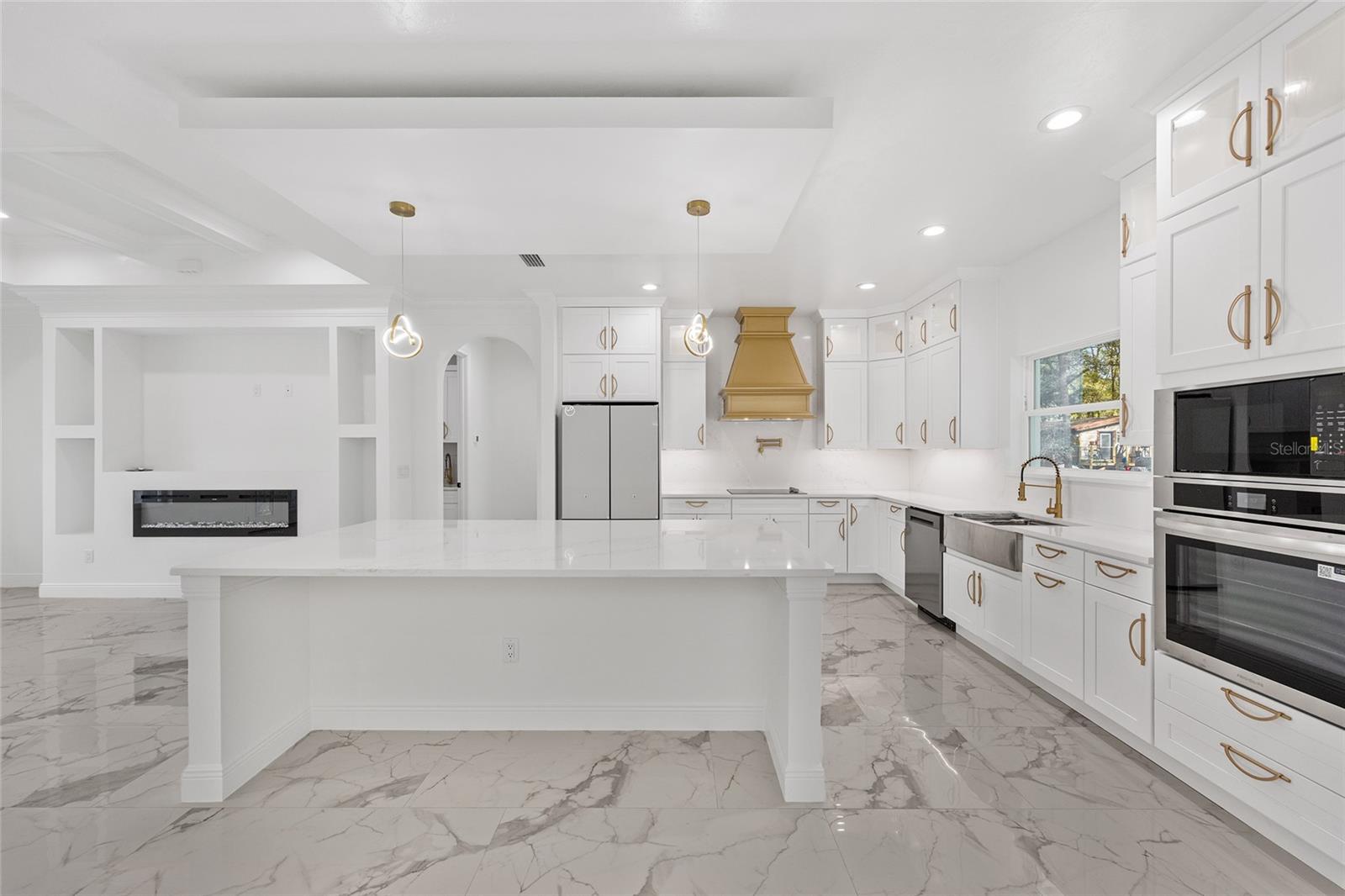 Image 9 of 42 For 12992 64th Lane