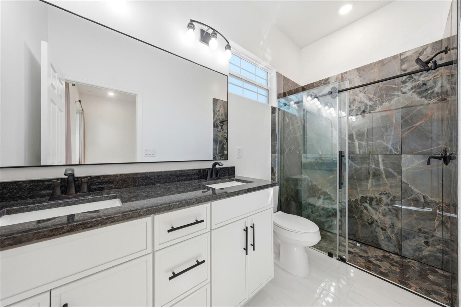 Image 22 of 30 For 620 Titcomb Street