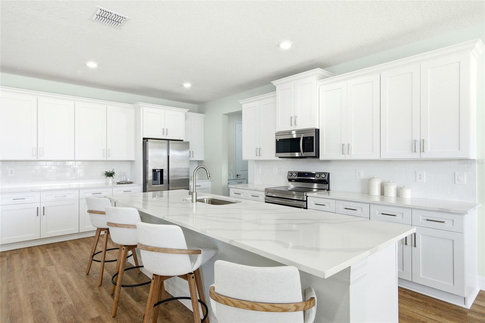 Image 12 of 58 For 1406 Valerius Street Se