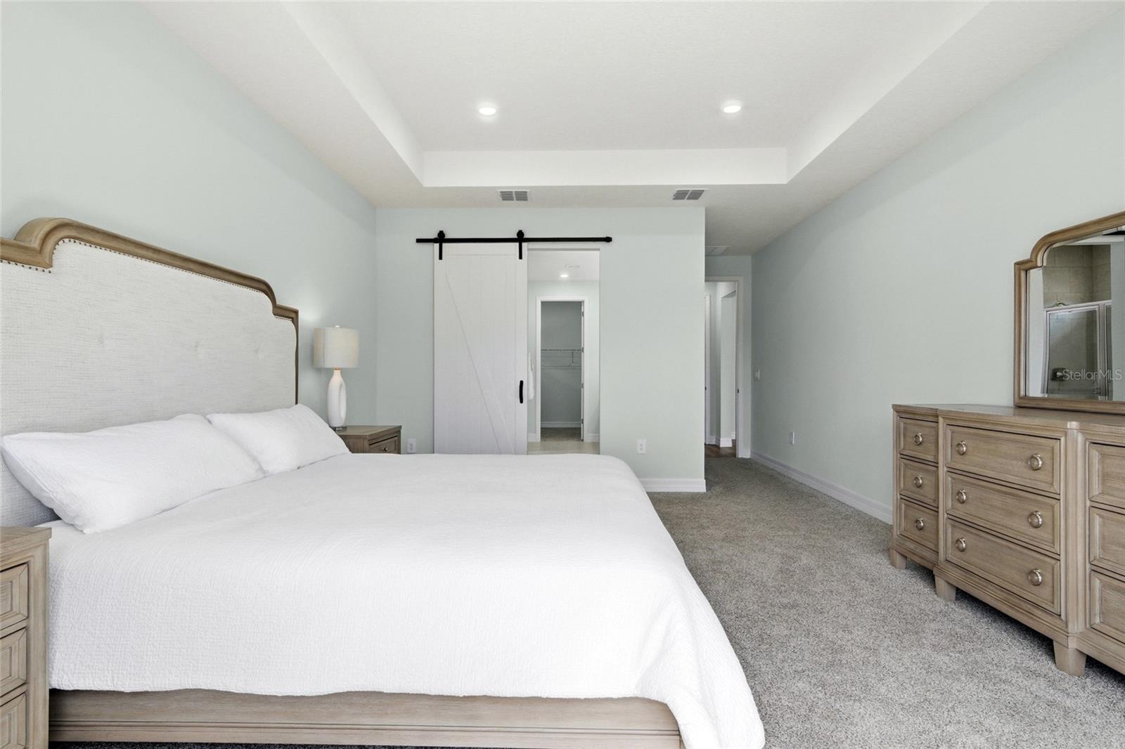 Image 23 of 58 For 1406 Valerius Street Se