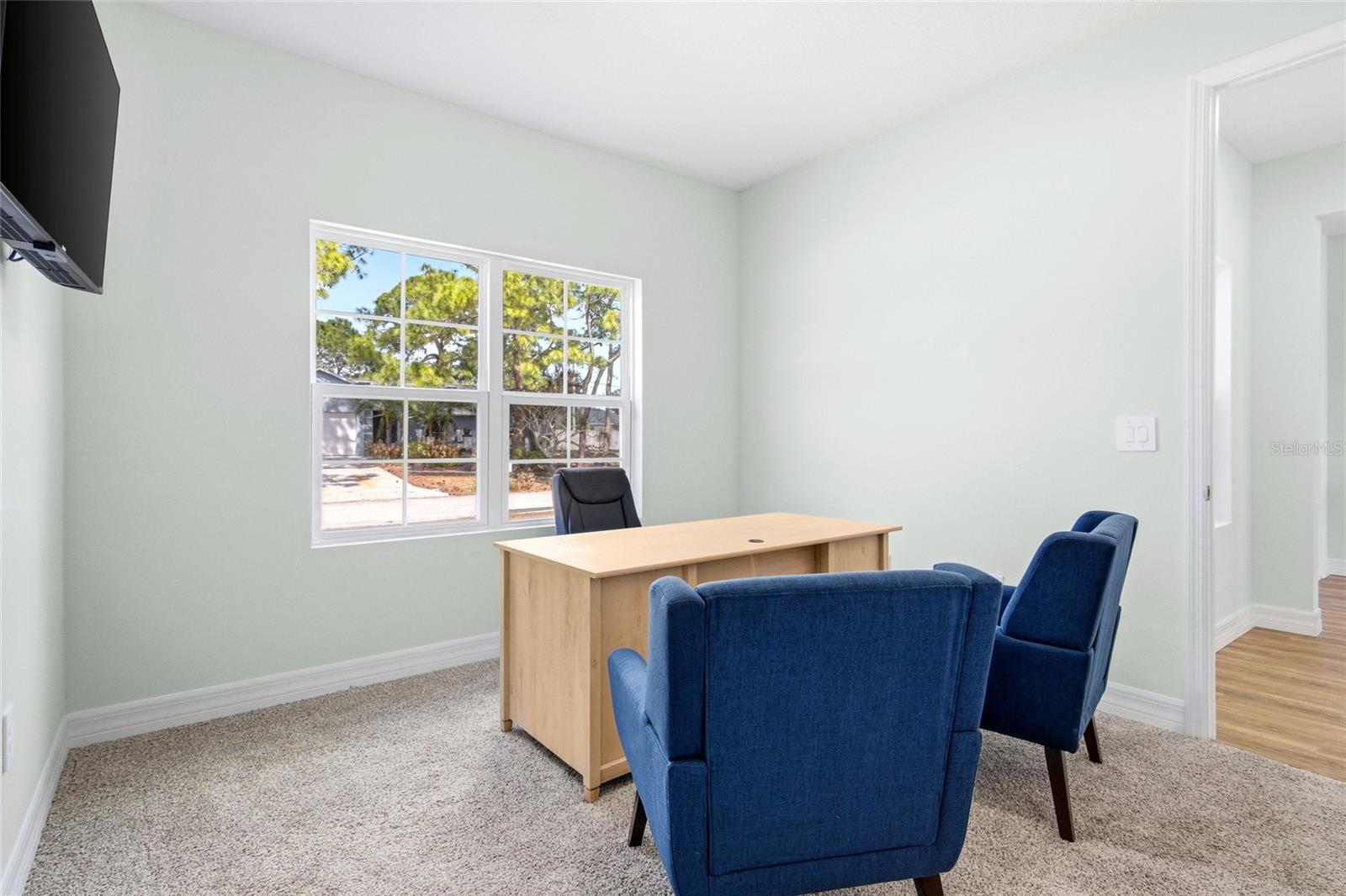 Image 34 of 58 For 1406 Valerius Street Se