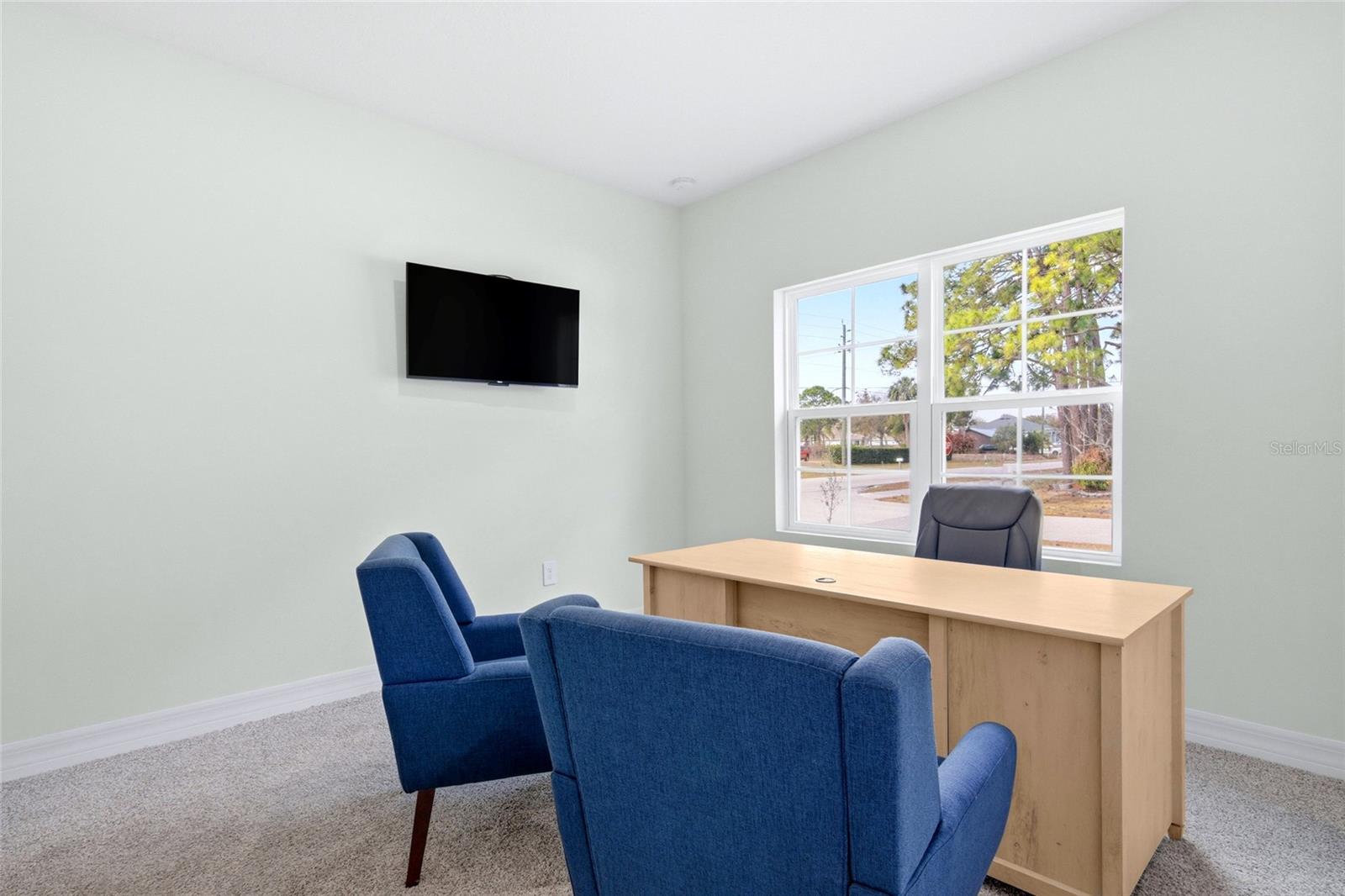 Image 35 of 58 For 1406 Valerius Street Se