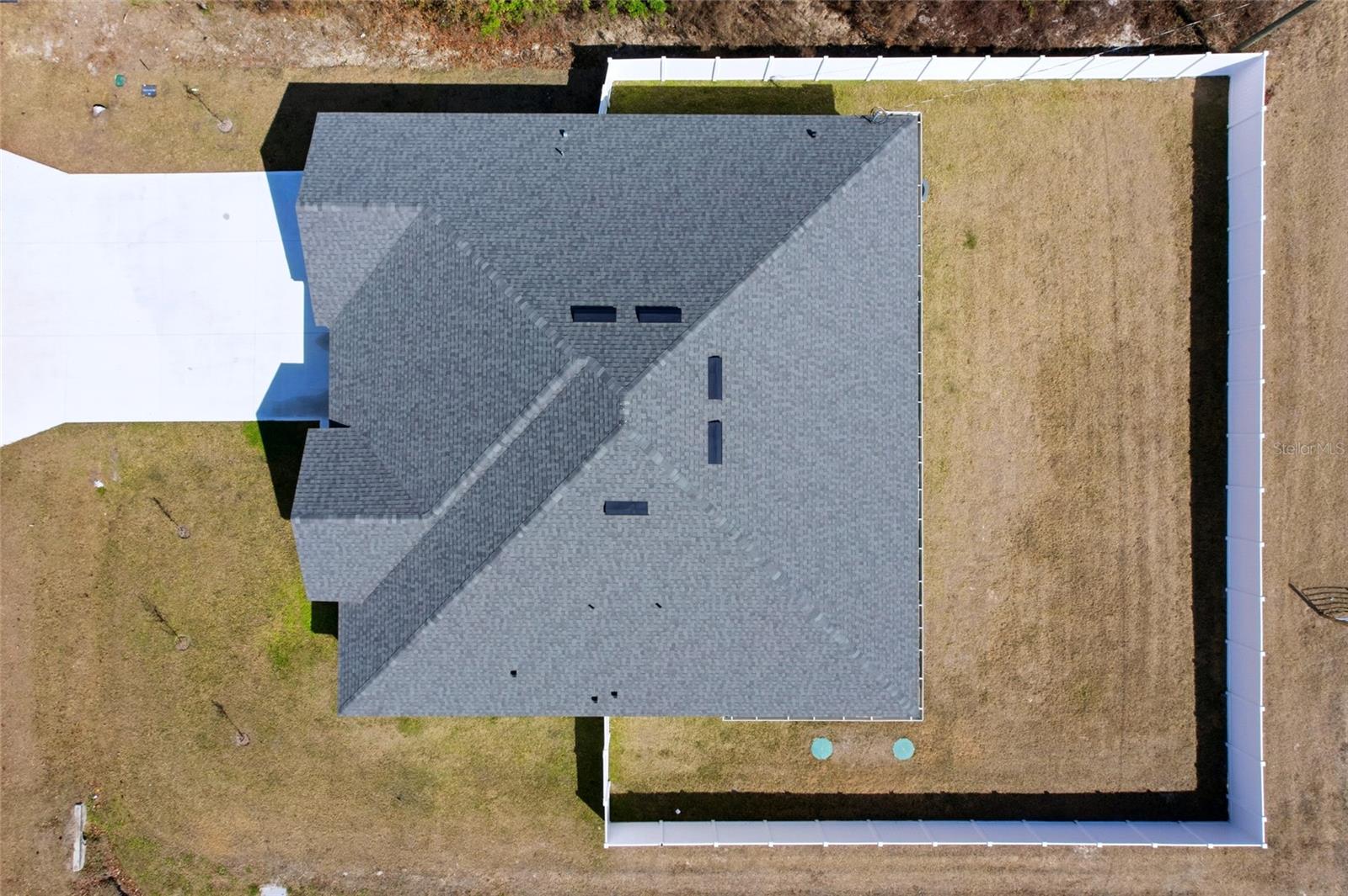 Image 52 of 58 For 1406 Valerius Street Se