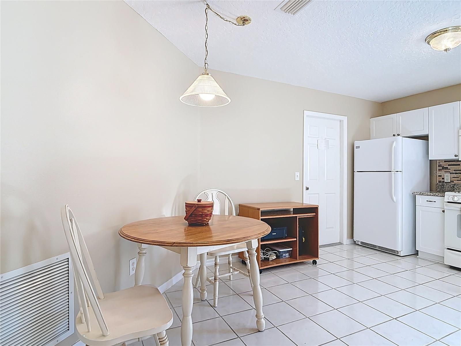 Image 4 of 26 For 7574 171st Sun Valley Place