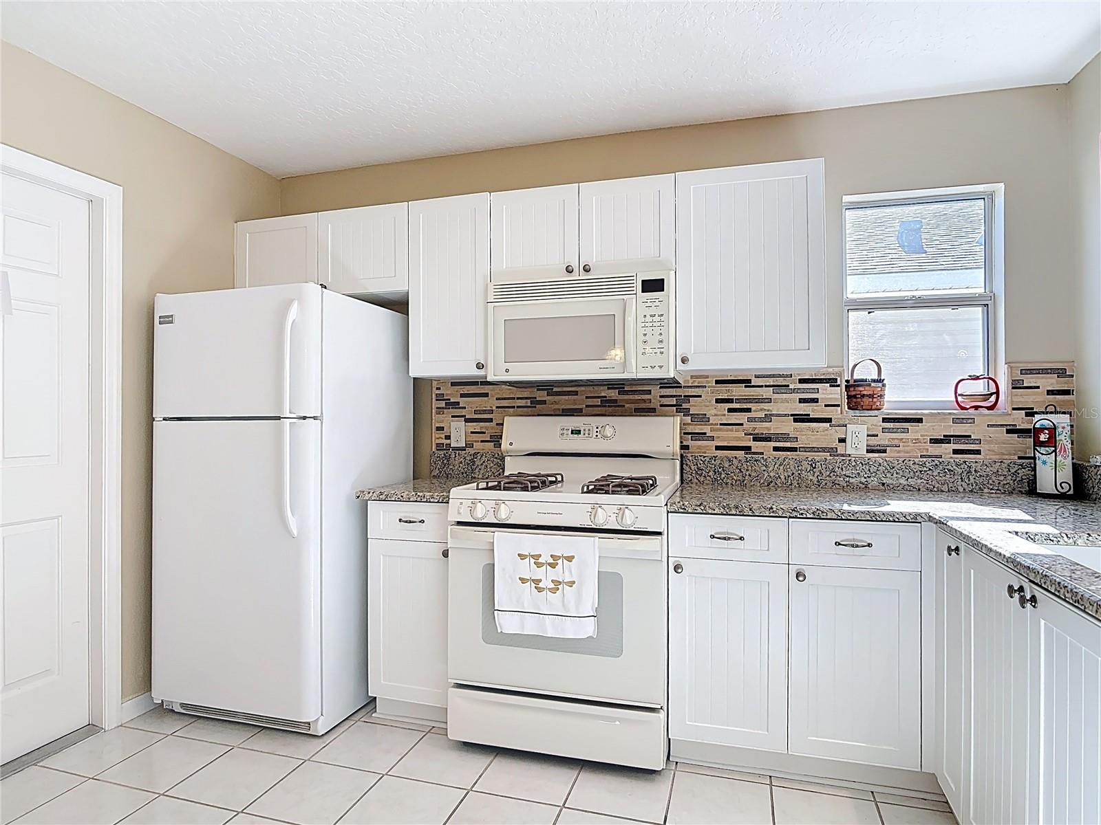 Image 7 of 26 For 7574 171st Sun Valley Place