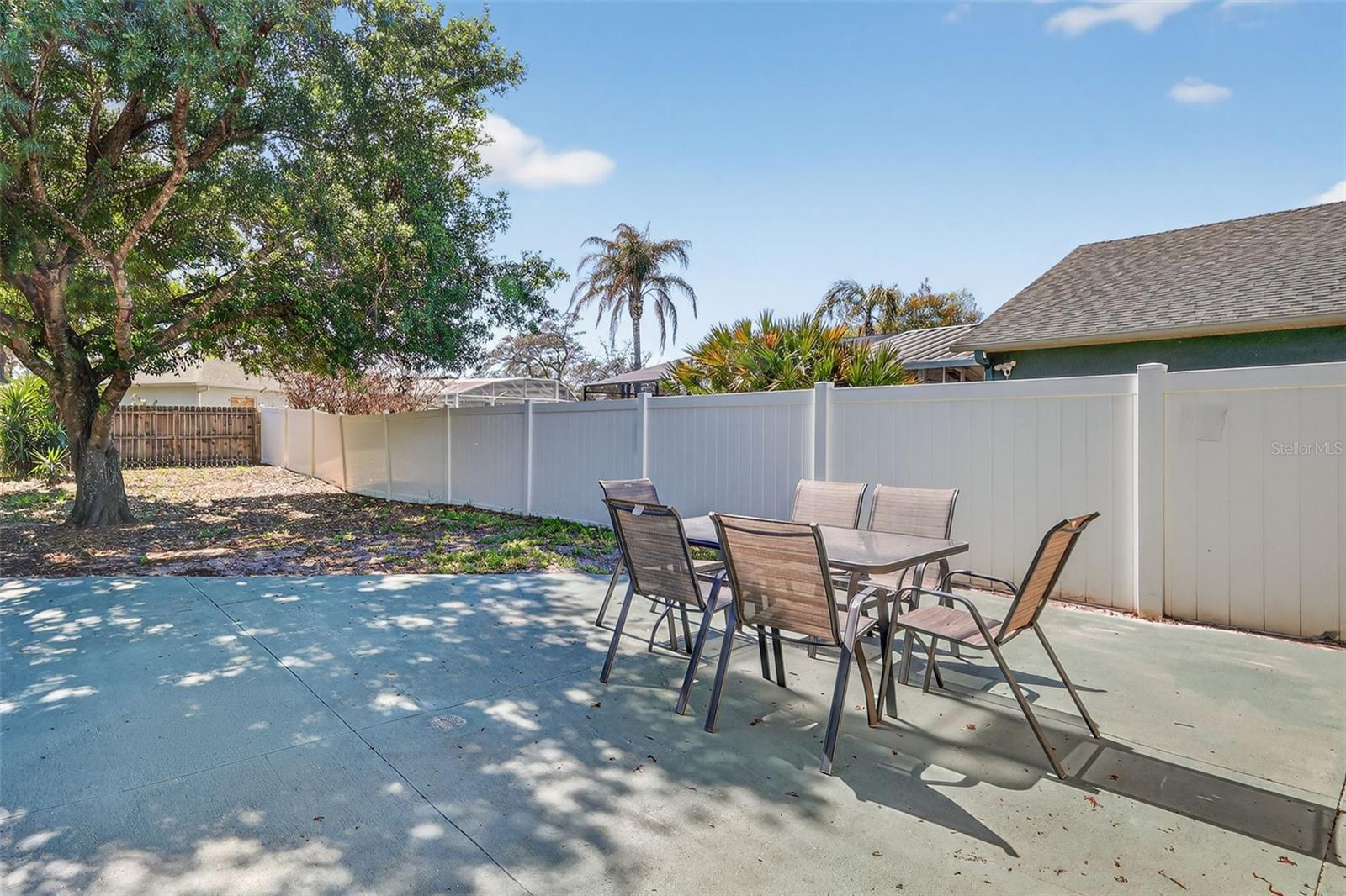 Image 23 of 25 For 11748 Ocklawaha Drive