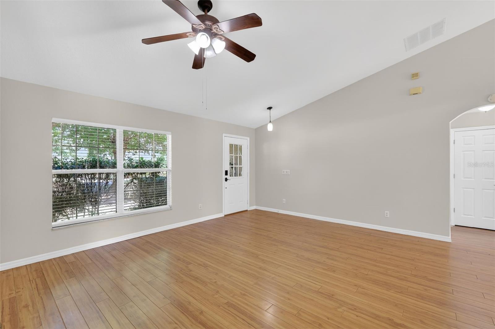 Image 4 of 25 For 11748 Ocklawaha Drive