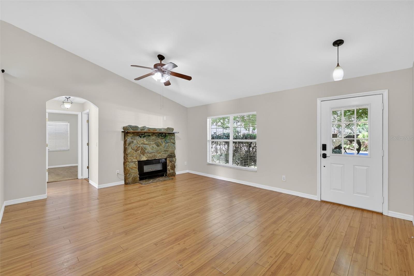 Image 5 of 25 For 11748 Ocklawaha Drive