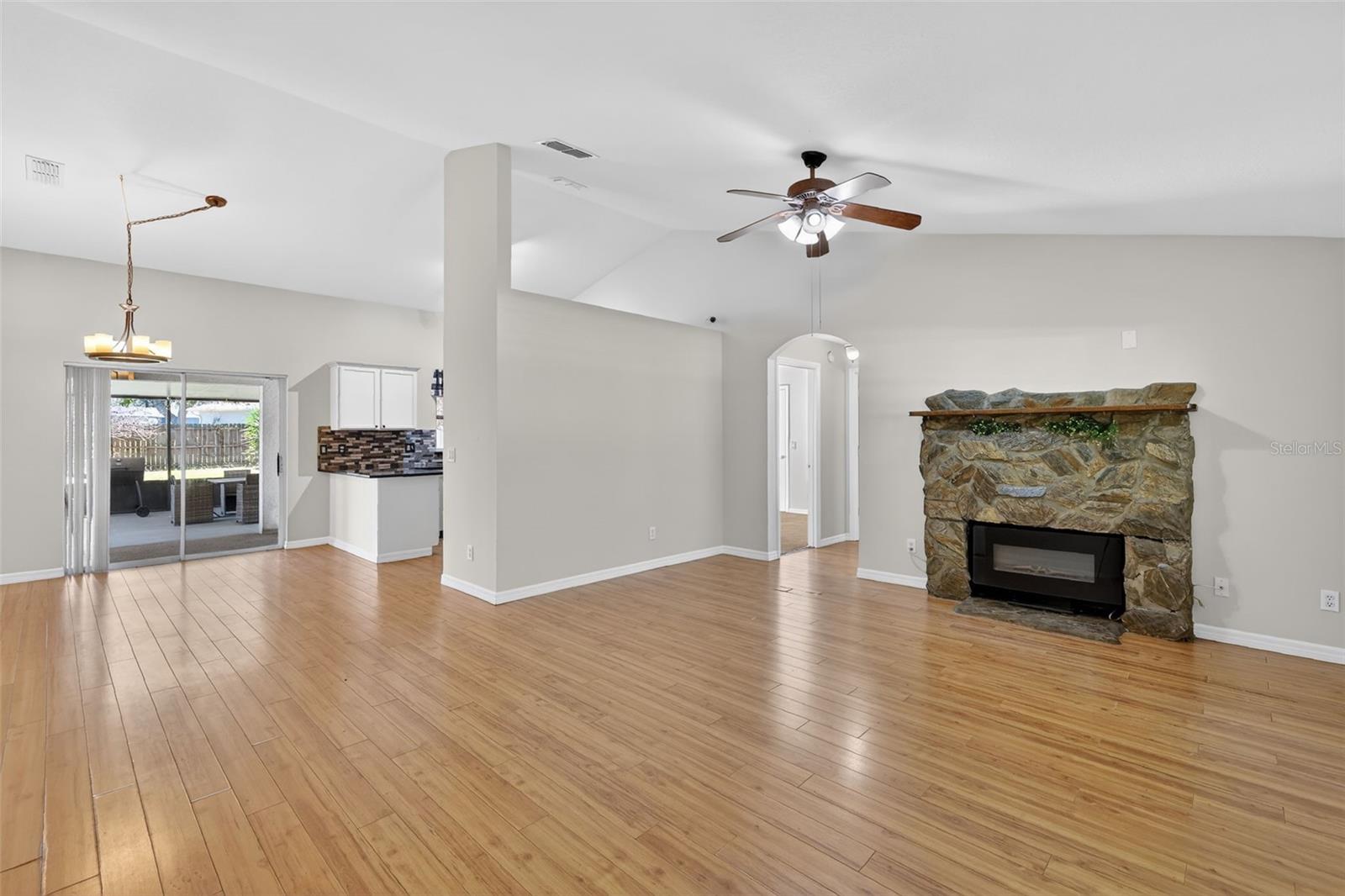 Image 6 of 25 For 11748 Ocklawaha Drive