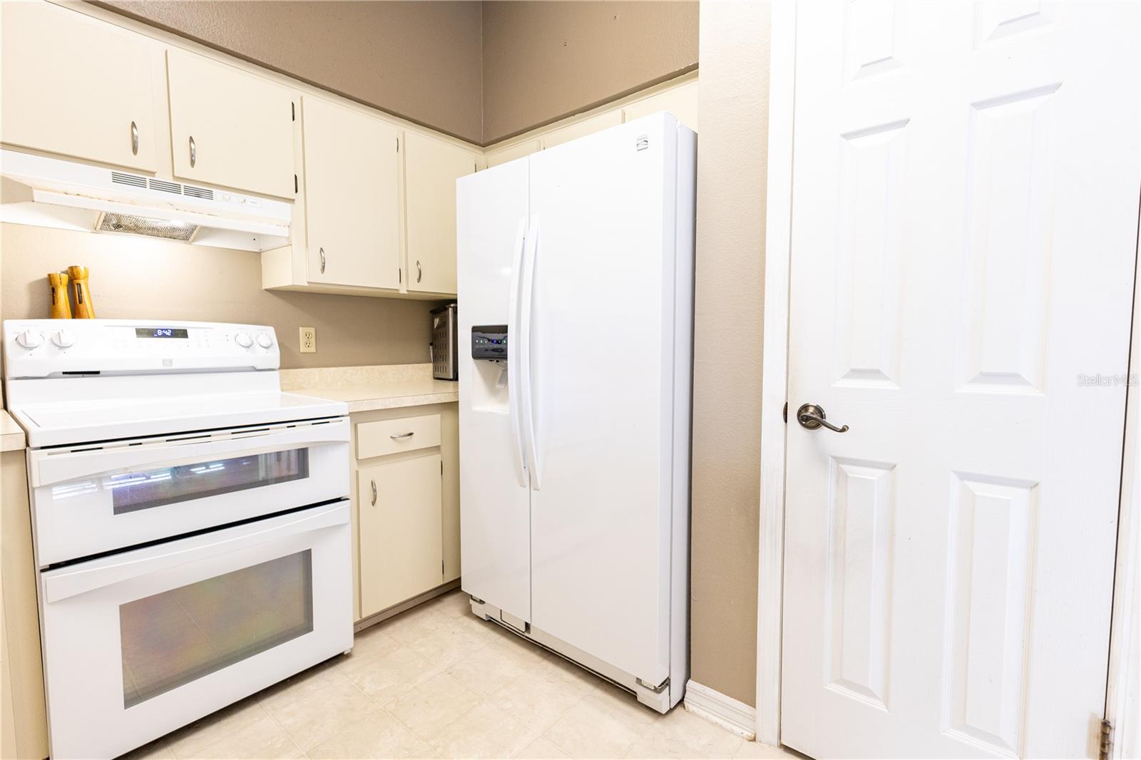 Image 11 of 33 For 12415 60th Terrace