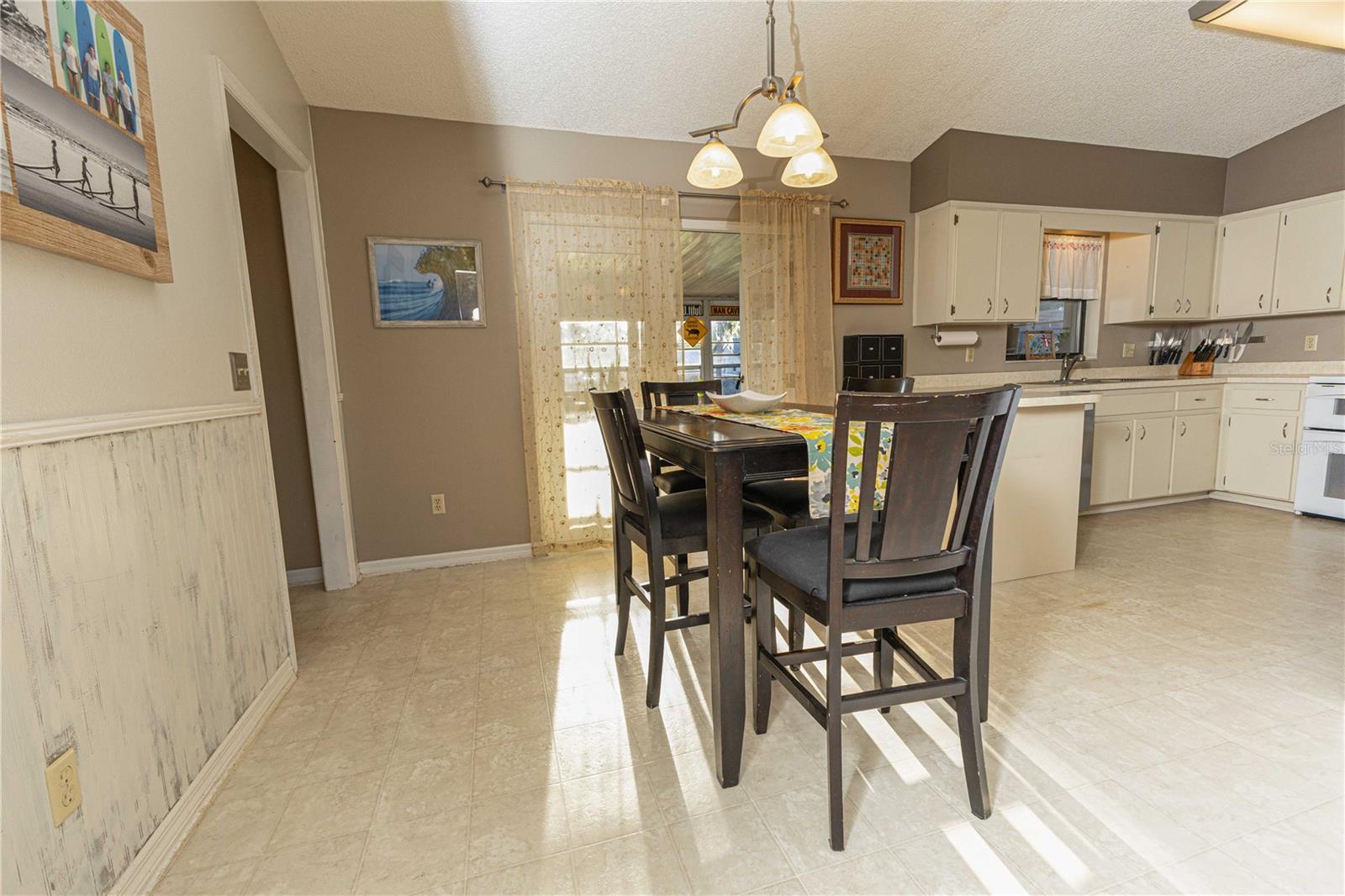 Image 8 of 33 For 12415 60th Terrace