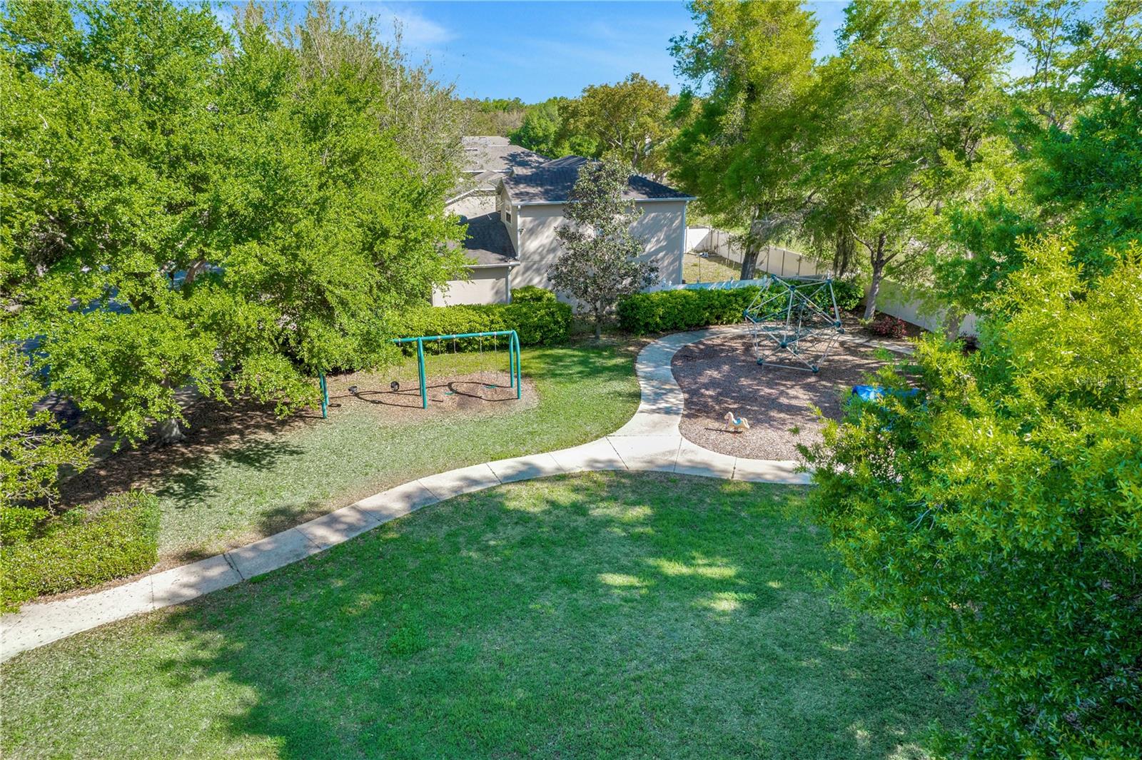 Image 4 of 20 For 413 Split Oak Court