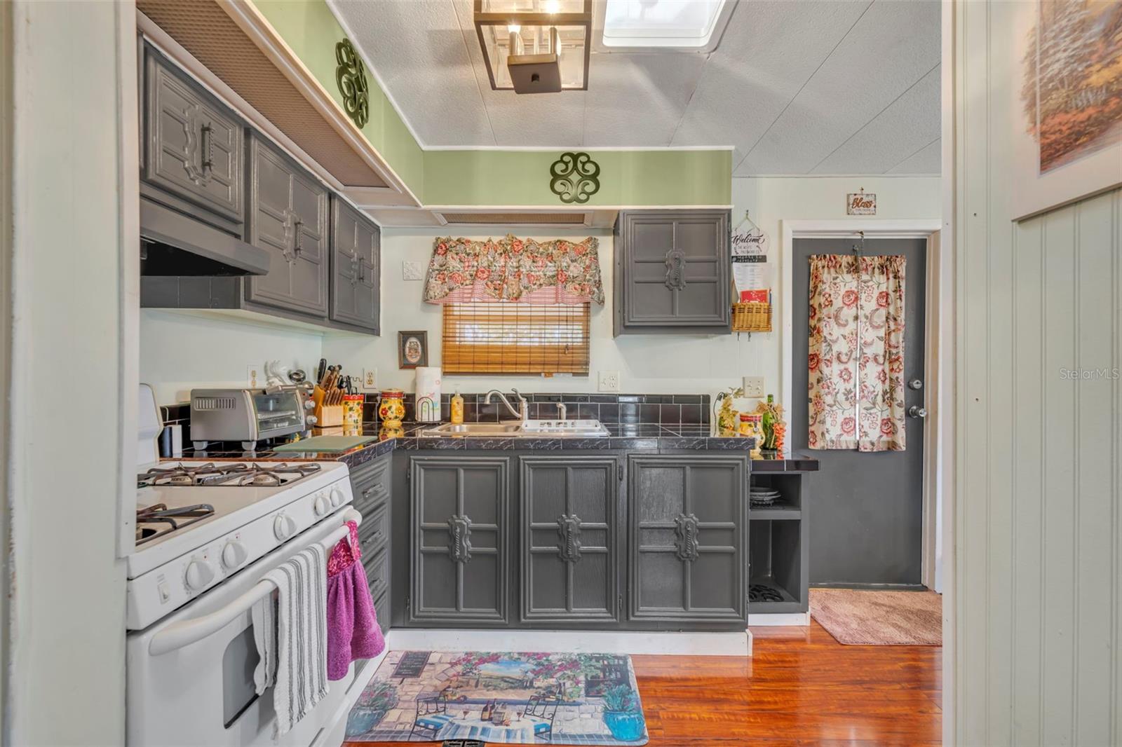 Image 8 of 48 For 104 Diamond Head Drive