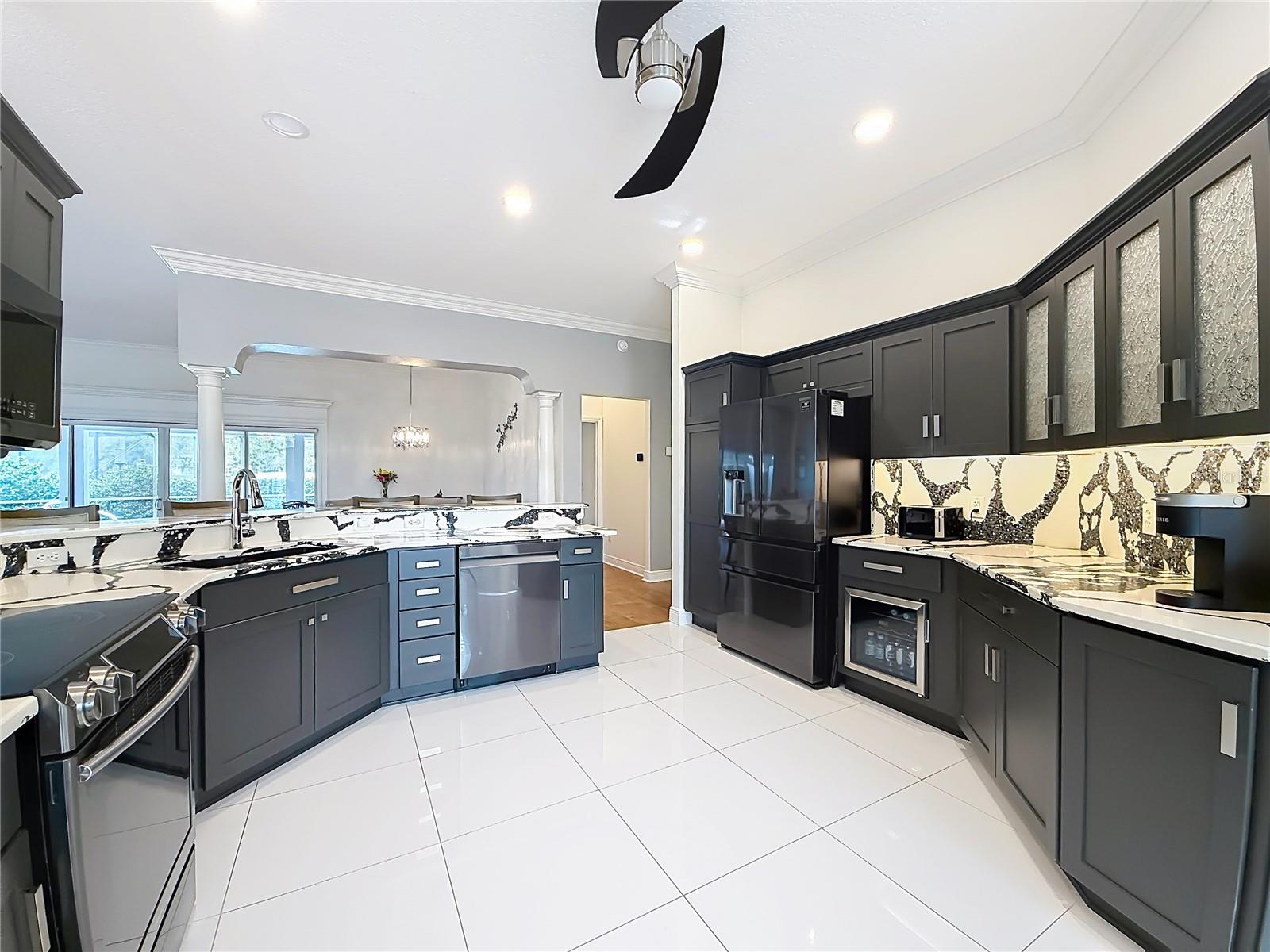 Image 10 of 43 For 2105 Zaragoza Place