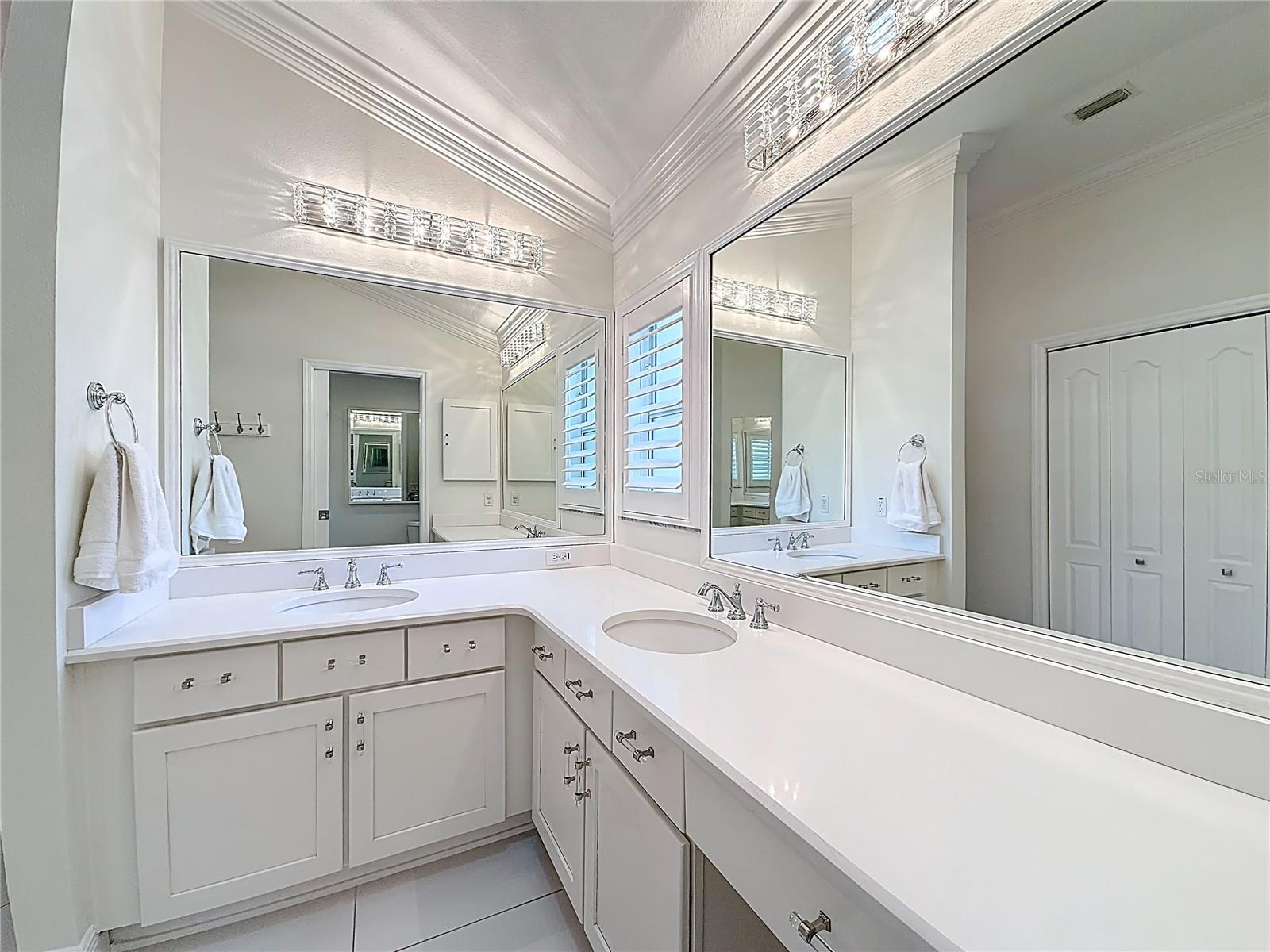 Image 29 of 43 For 2105 Zaragoza Place