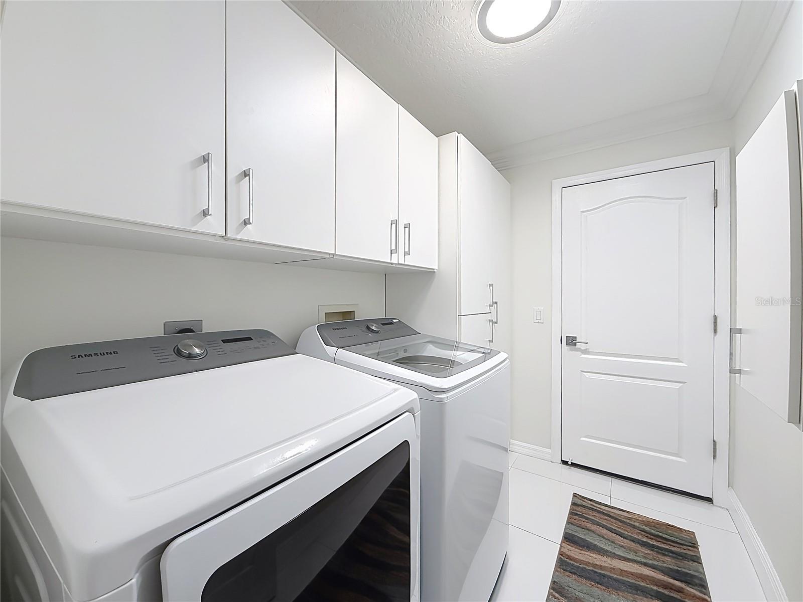 Image 32 of 43 For 2105 Zaragoza Place