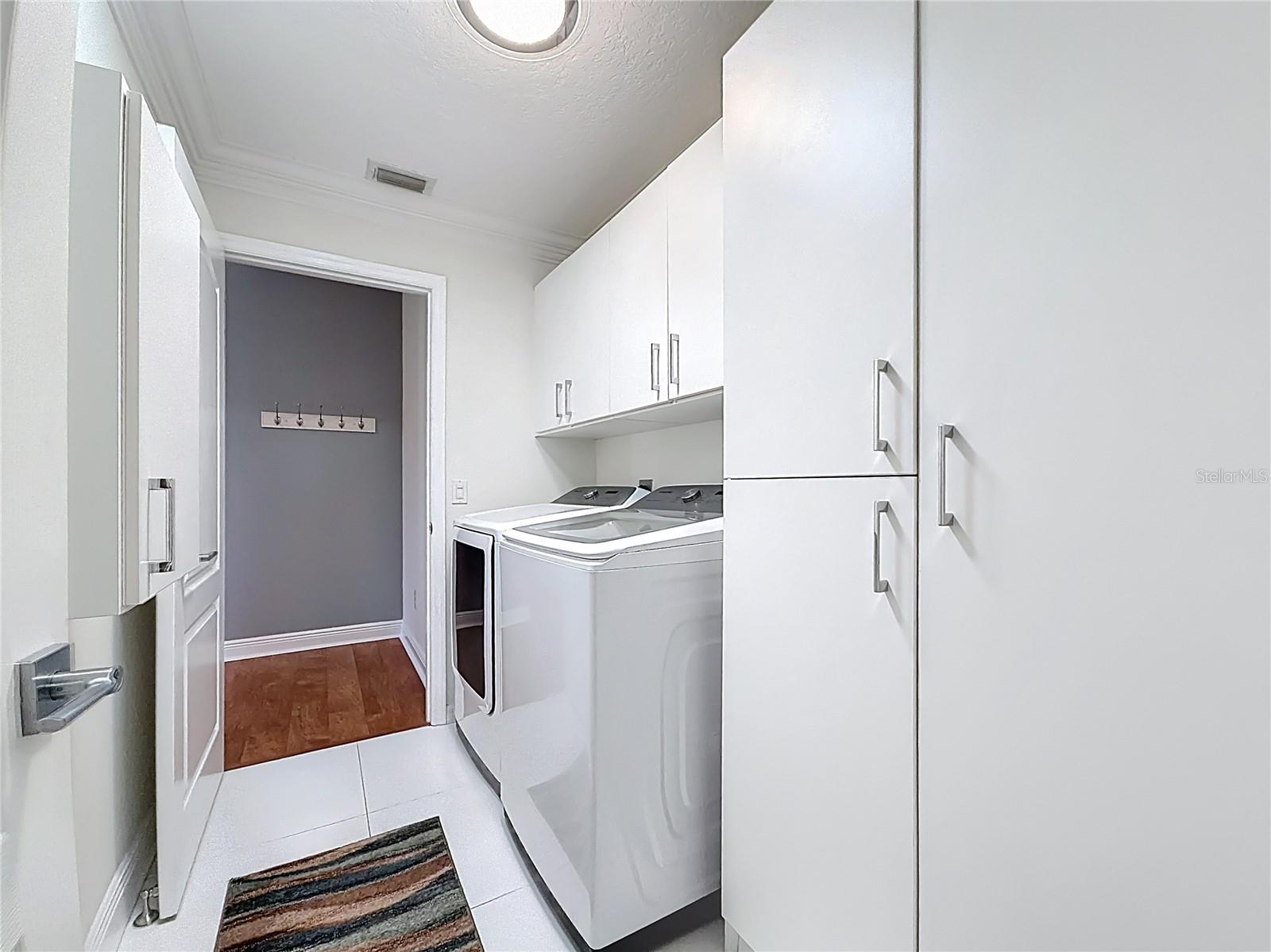 Image 33 of 43 For 2105 Zaragoza Place