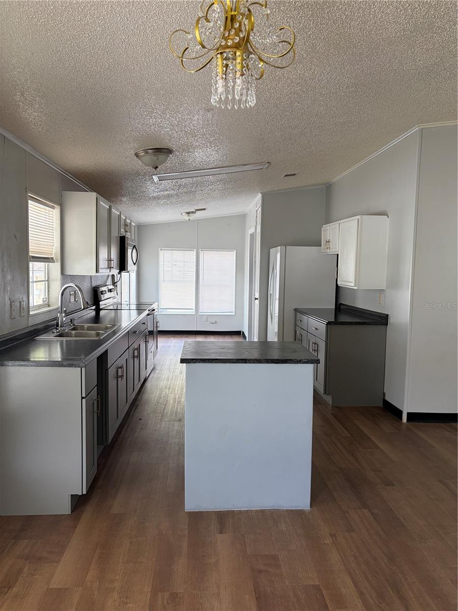 Image 3 of 16 For 17536 Eve Drive