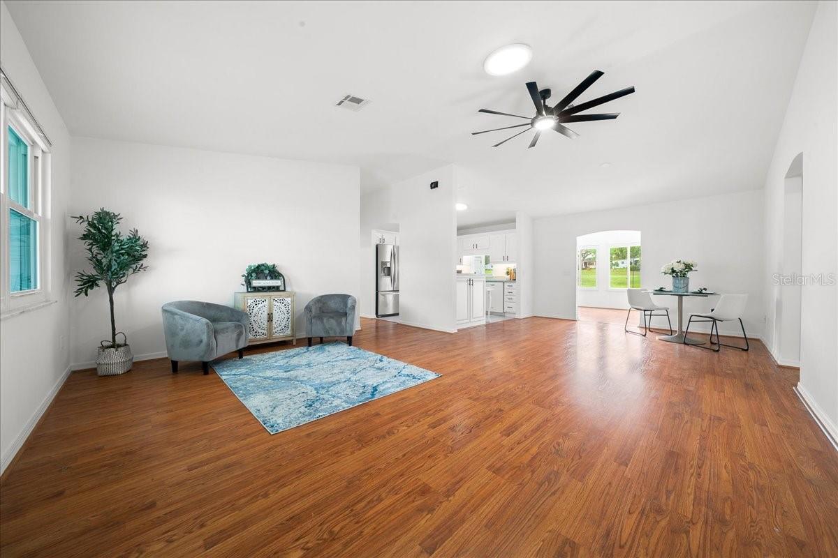 Image 19 of 59 For 936 Orchid Street