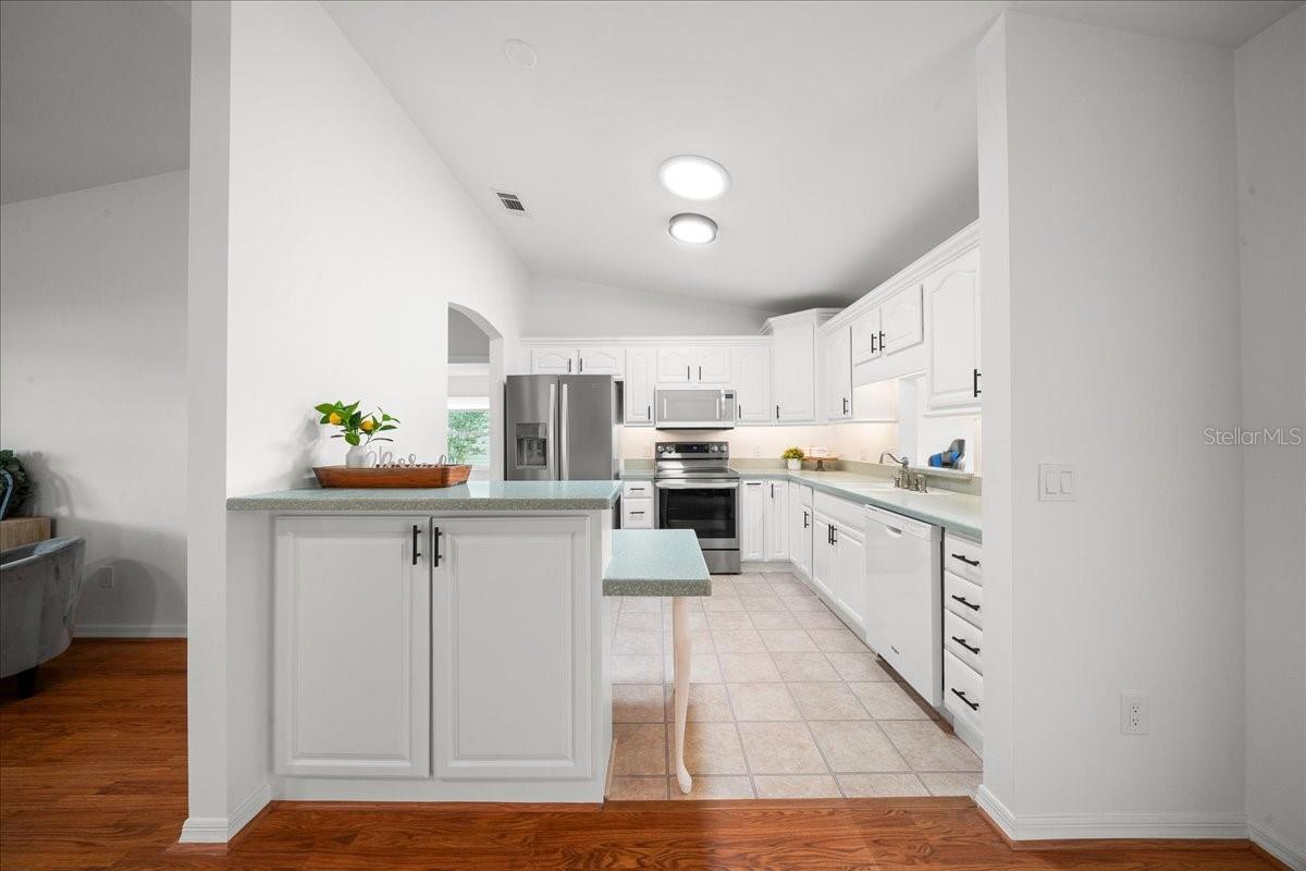 Image 25 of 59 For 936 Orchid Street