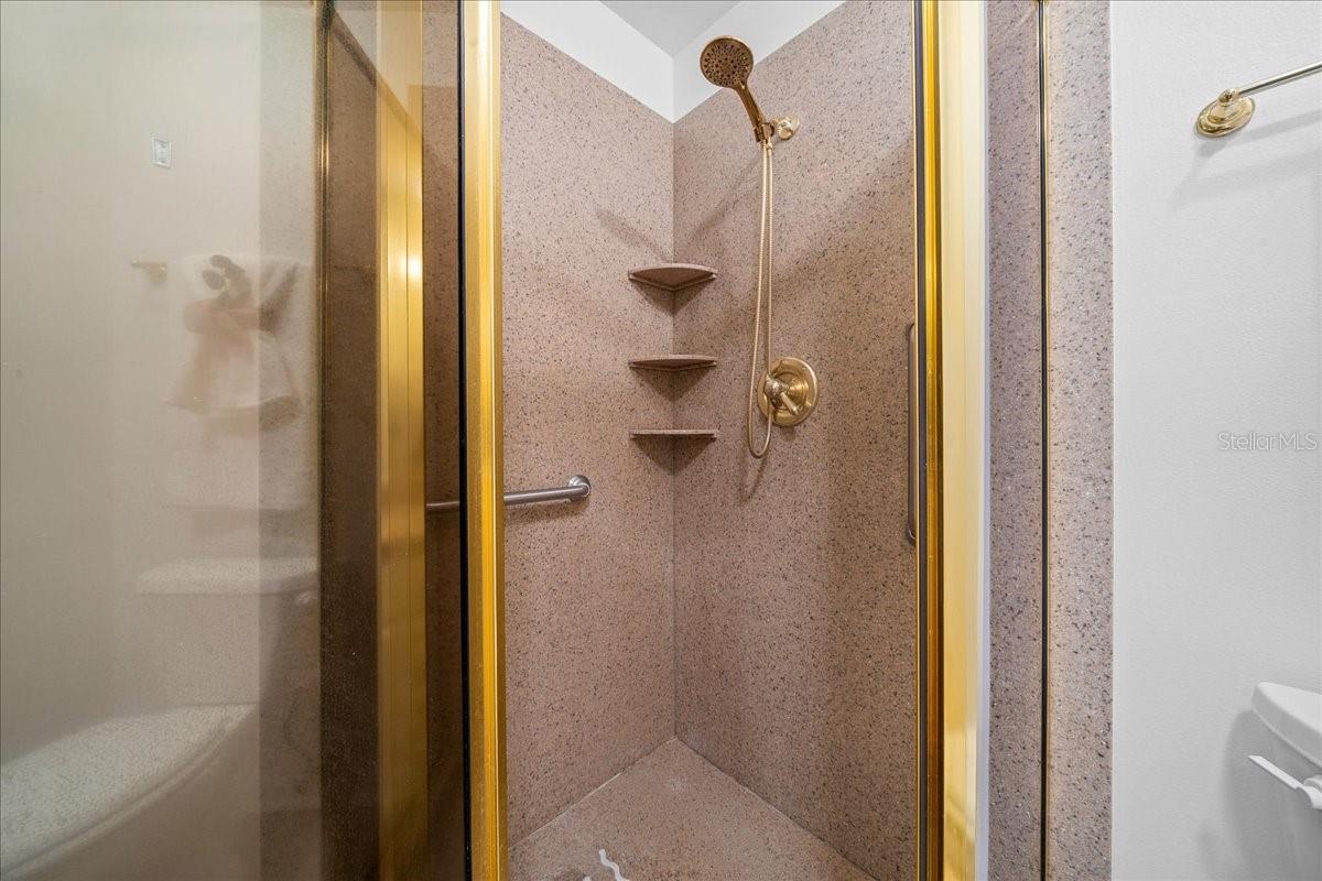 Image 37 of 59 For 936 Orchid Street