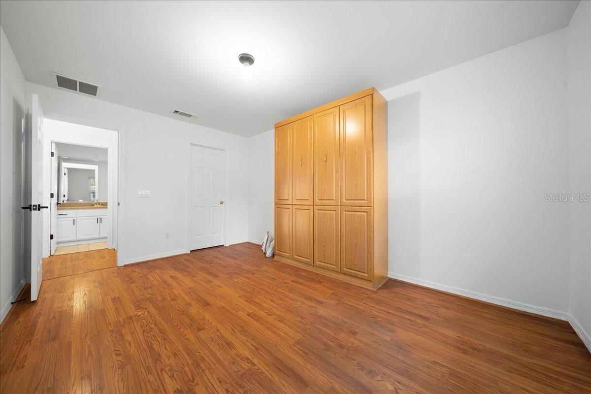 Image 45 of 59 For 936 Orchid Street