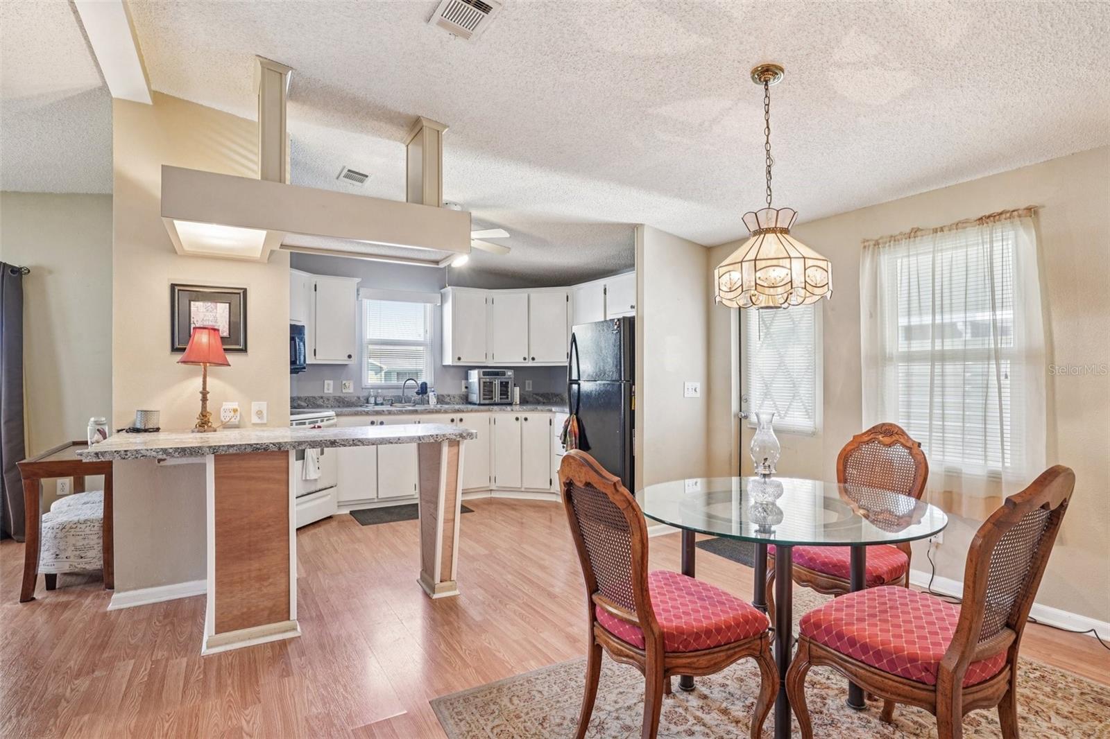 Image 11 of 35 For 510 Bonita Drive